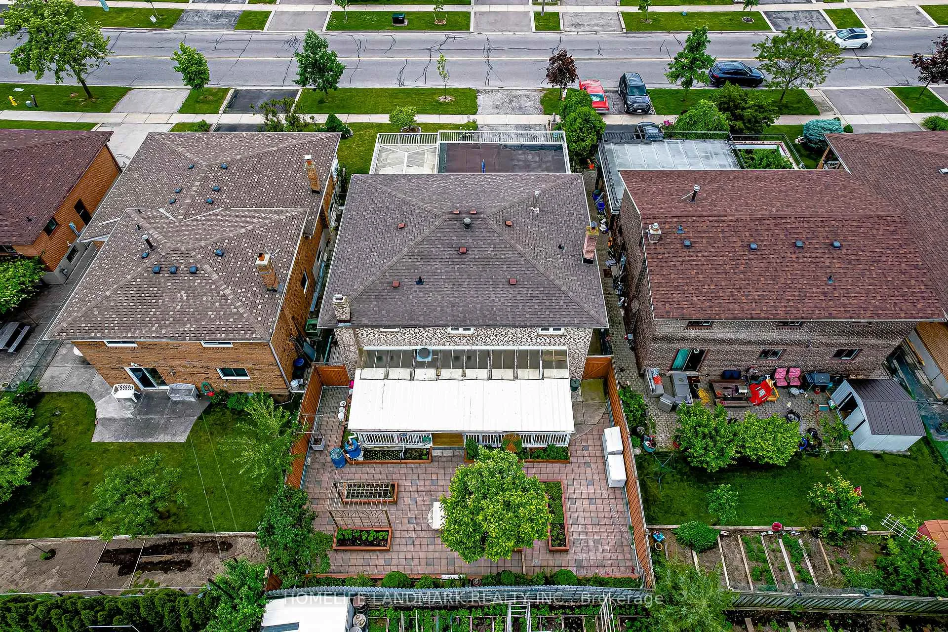 Photo 6 of 452 Woodbridge Avenue, Vaughan, West Woodbridge — HOMEH