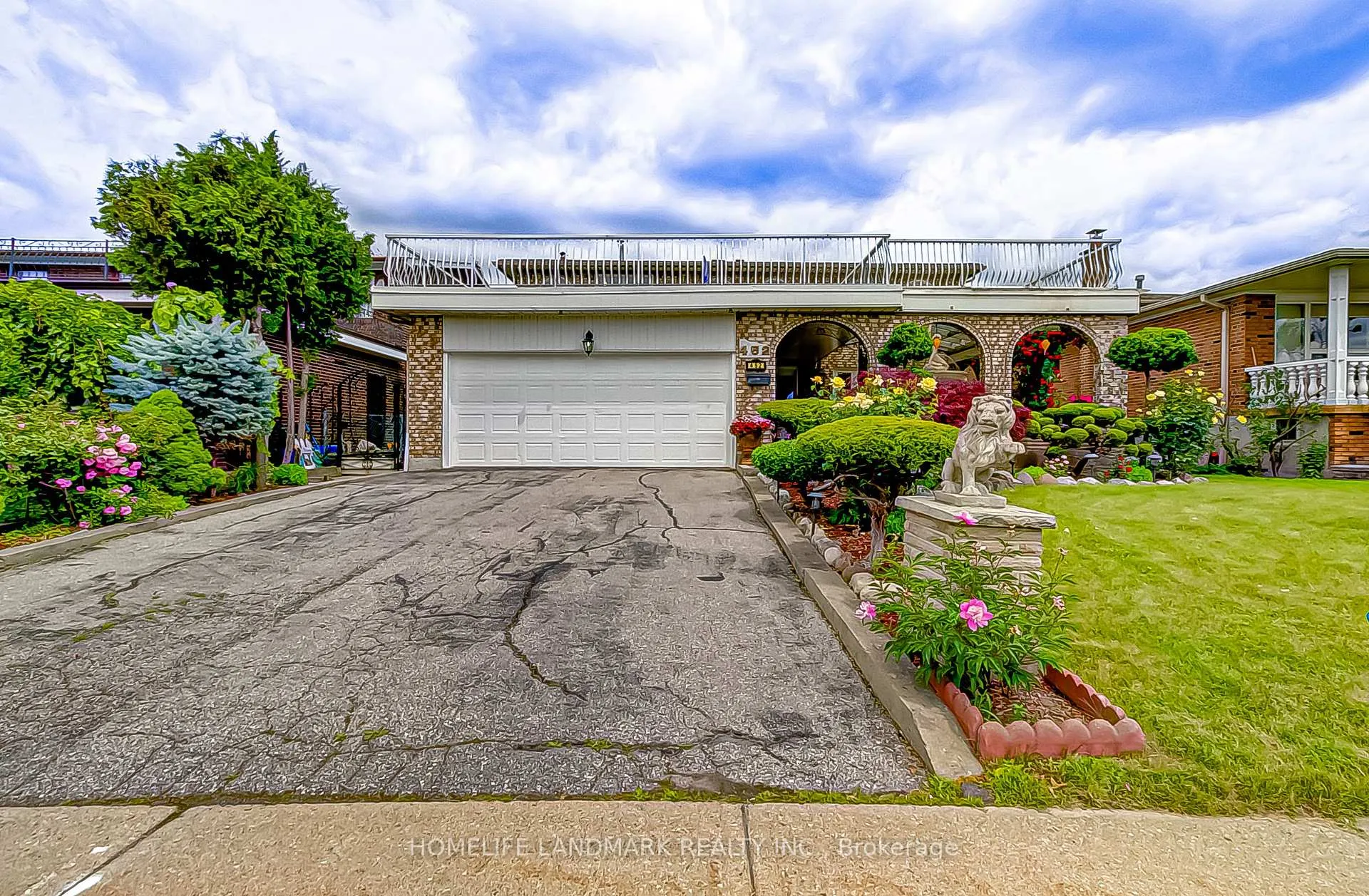 Photo 7 of 452 Woodbridge Avenue, Vaughan, West Woodbridge — HOMEH
