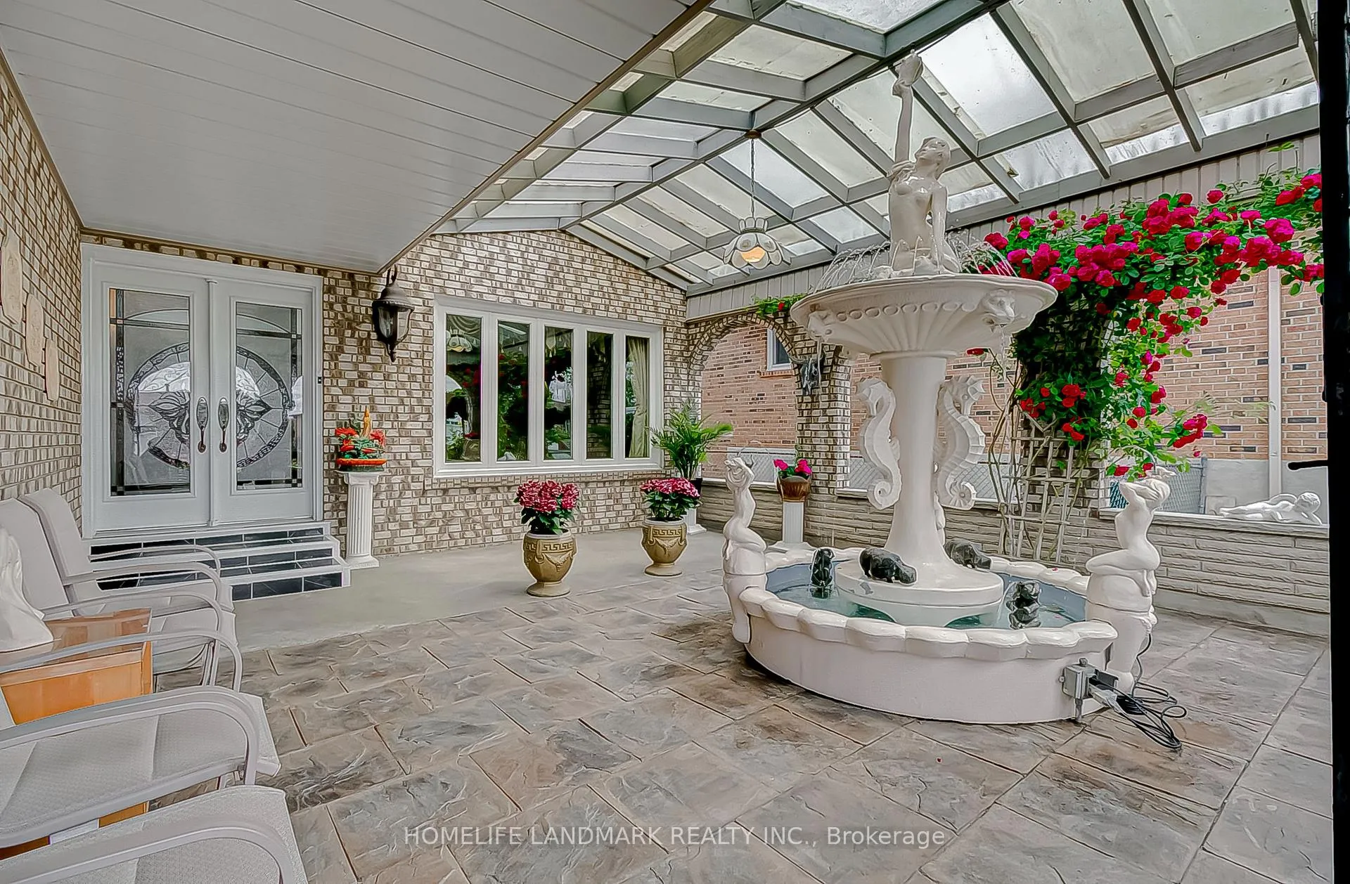 Photo 8 of 452 Woodbridge Avenue, Vaughan, West Woodbridge — HOMEH
