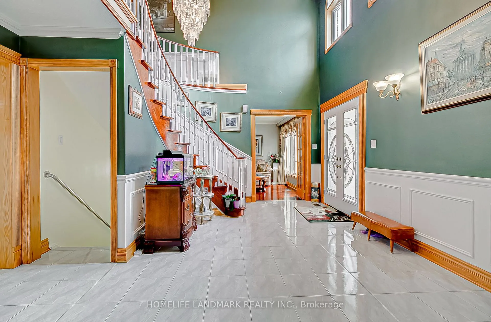 Photo 12 of 452 Woodbridge Avenue, Vaughan, West Woodbridge — HOMEH