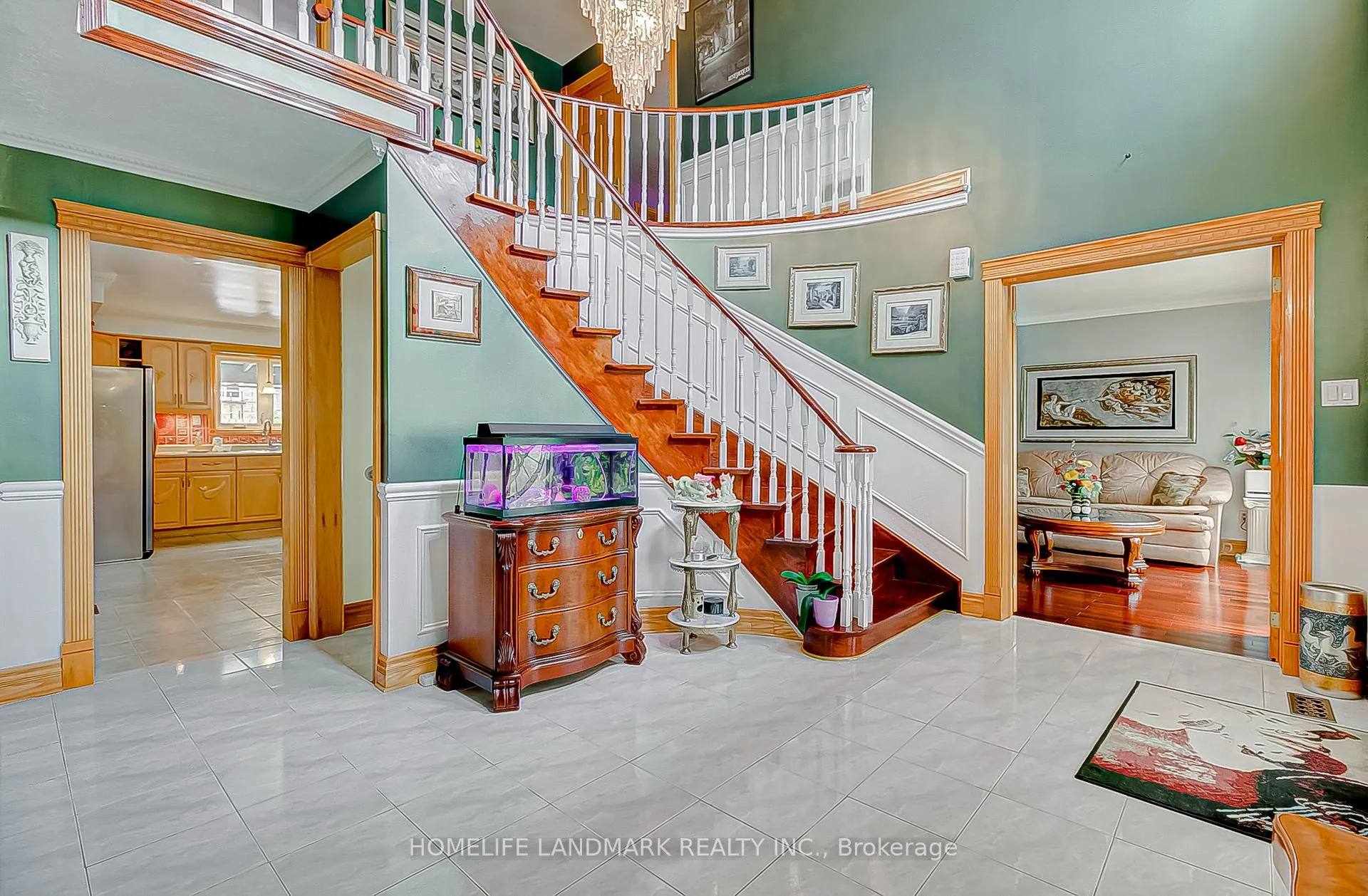 Photo 13 of 452 Woodbridge Avenue, Vaughan, West Woodbridge — HOMEH
