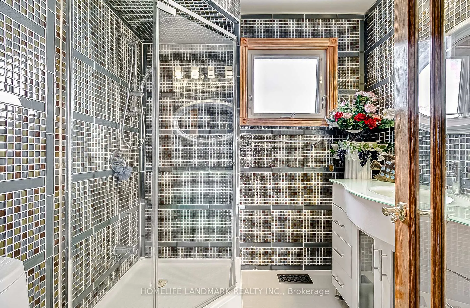 Photo 32 of 452 Woodbridge Avenue, Vaughan, West Woodbridge — HOMEH