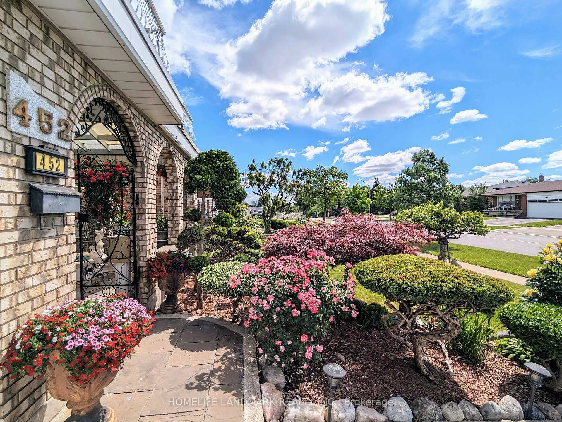 Photo 41 of 452 Woodbridge Avenue, Vaughan, West Woodbridge — HOMEH
