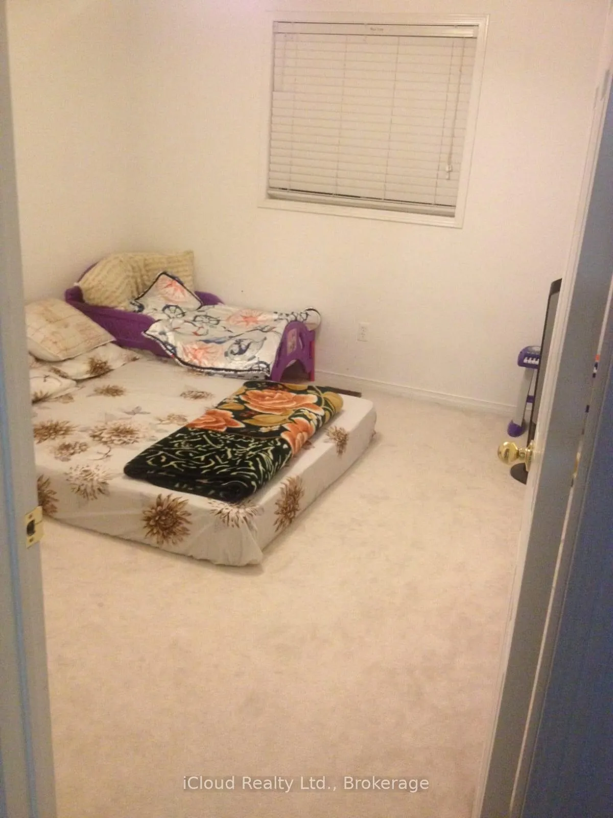 Photo 15 of 42 Flurry Circle, Brampton, Credit Valley — HOMEH
