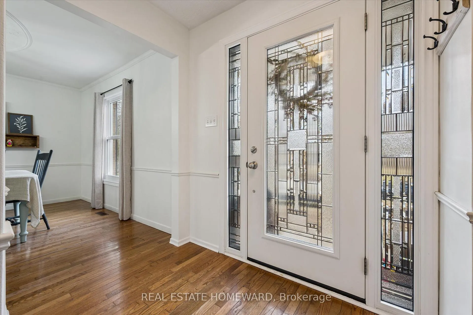 Photo 6 of 20 Combermere Crescent, Waterloo — HOMEH