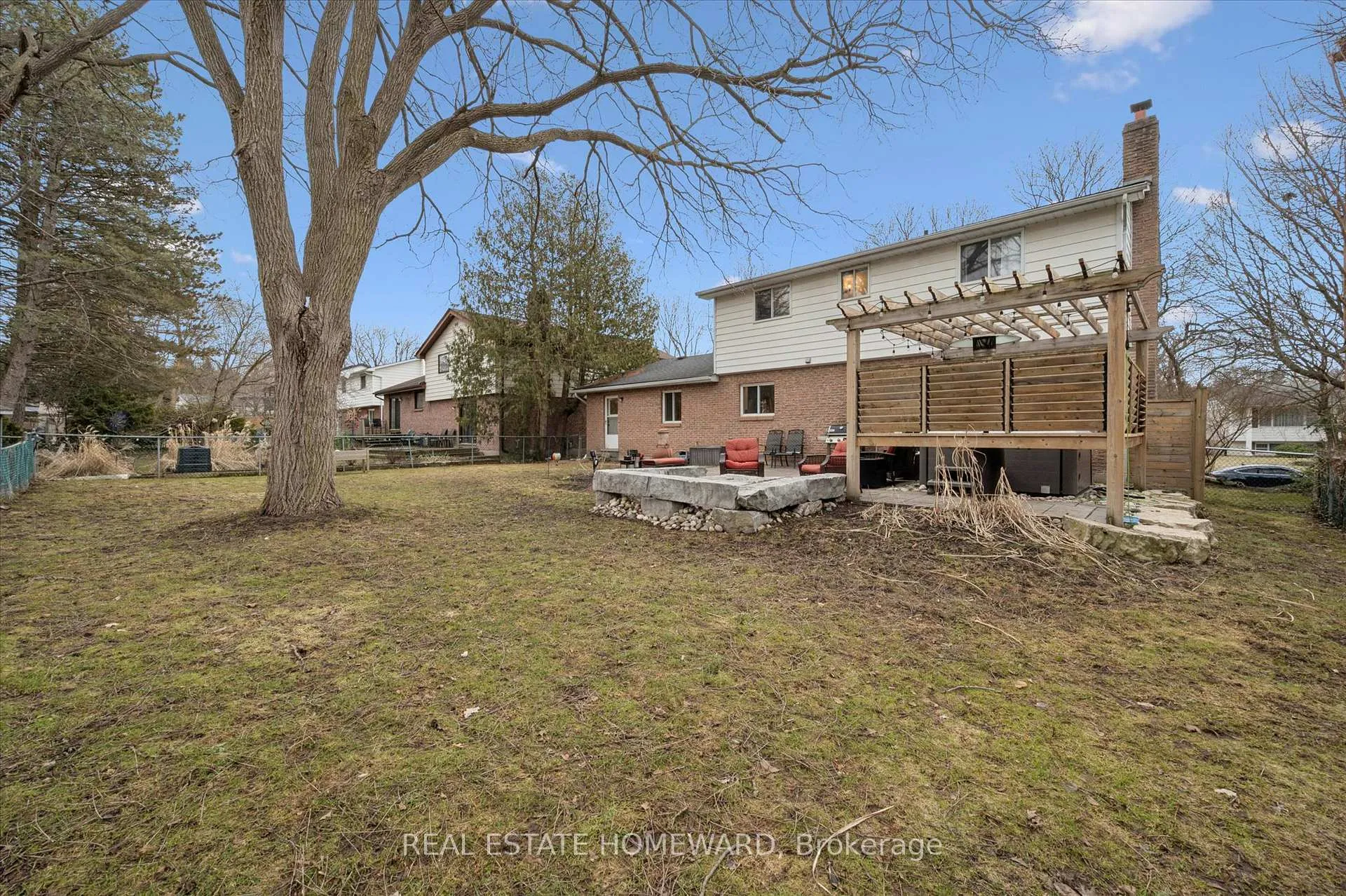 Photo 41 of 20 Combermere Crescent, Waterloo — HOMEH