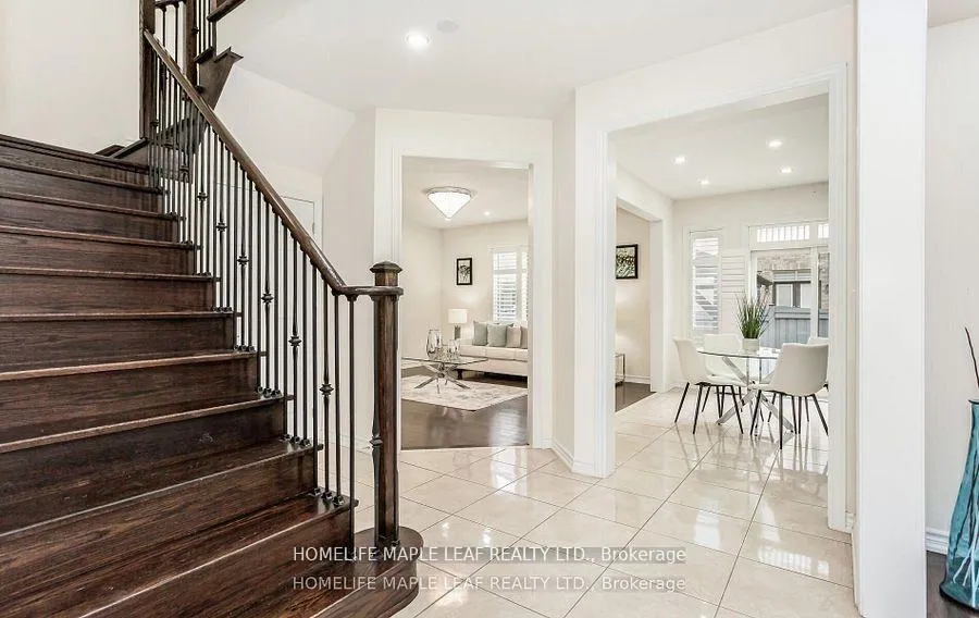 Photo 21 of 11 Cloverhaven Road, Brampton, Toronto Gore Rural Estate — HOMEH
