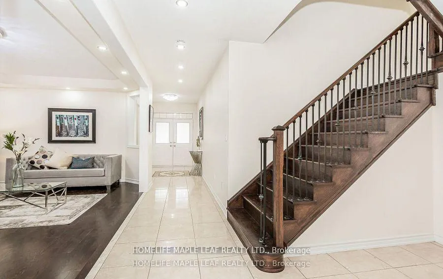 Photo 22 of 11 Cloverhaven Road, Brampton, Toronto Gore Rural Estate — HOMEH