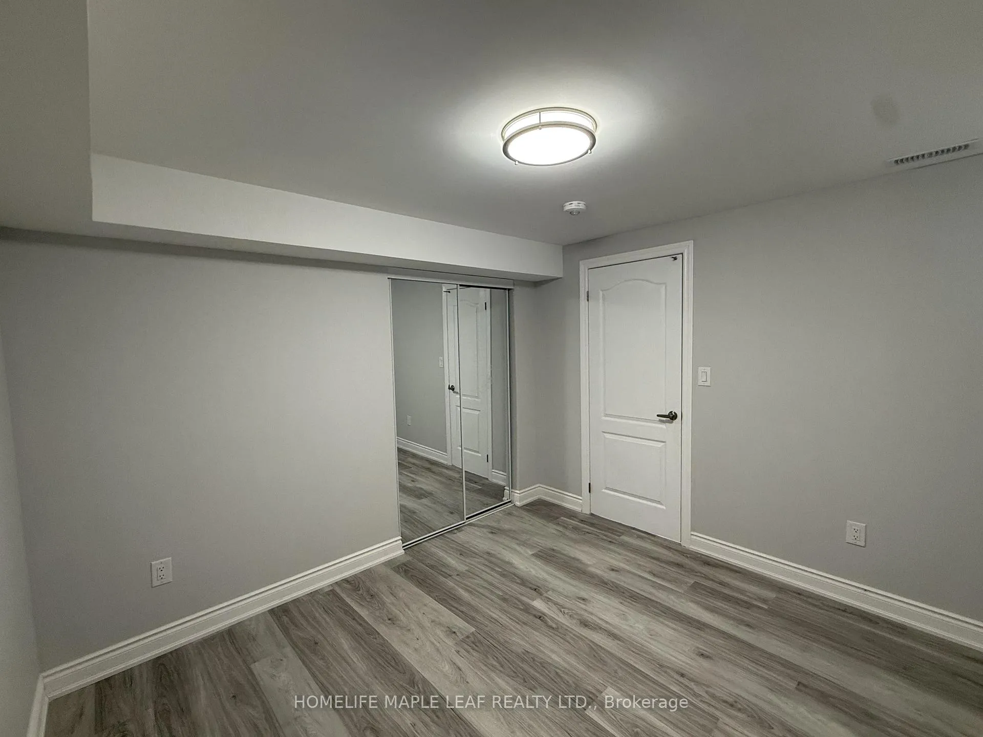 Photo 38 of 11 Cloverhaven Road, Brampton, Toronto Gore Rural Estate — HOMEH