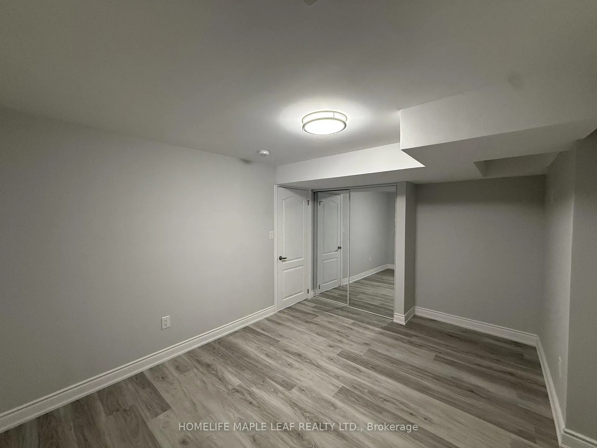 Photo 40 of 11 Cloverhaven Road, Brampton, Toronto Gore Rural Estate — HOMEH