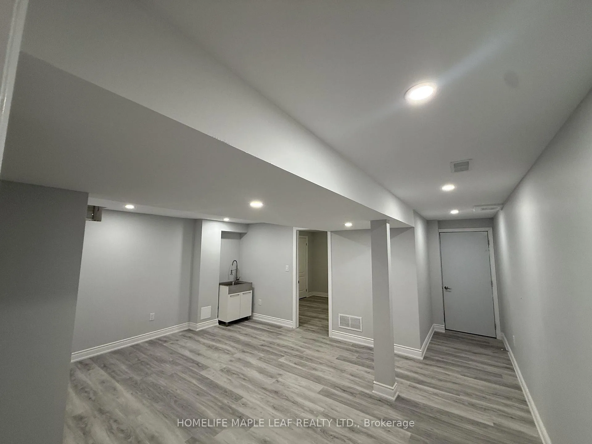 Photo 42 of 11 Cloverhaven Road, Brampton, Toronto Gore Rural Estate — HOMEH