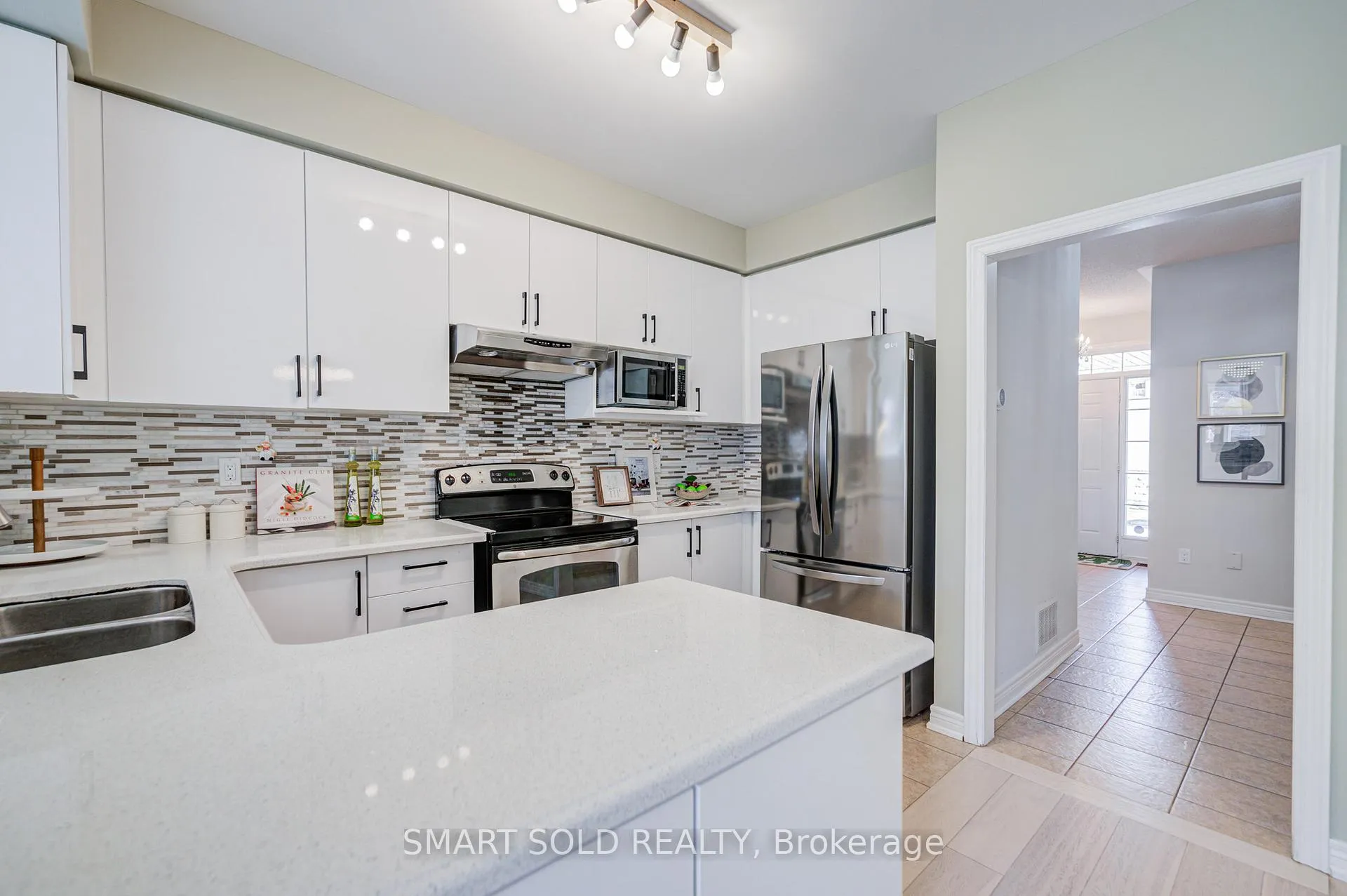 Photo 9 of 11 Borjana Boulevard, Vaughan, Patterson — HOMEH