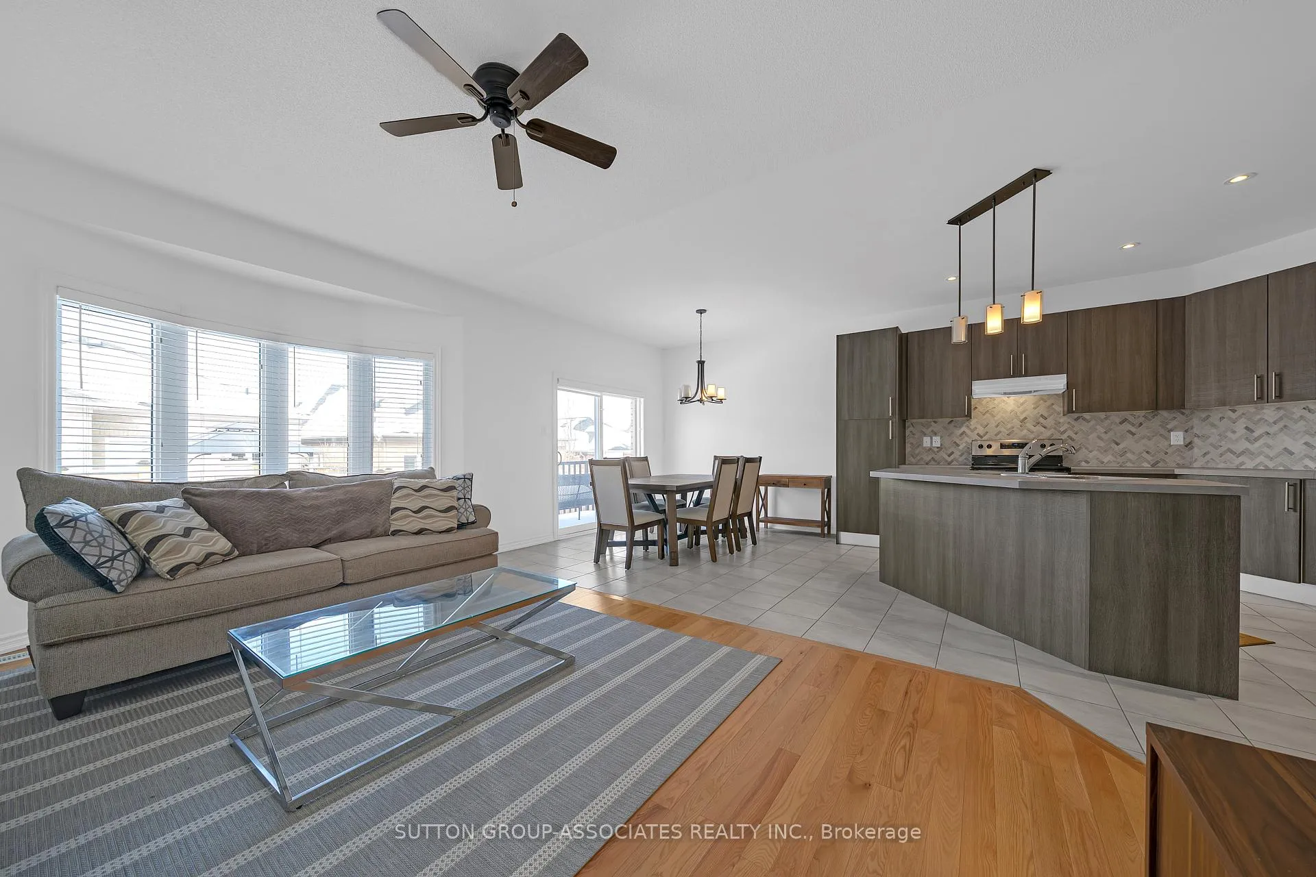 Photo 1 of 130 Lyle Drive, Clarington, Bowmanville — HOMEH