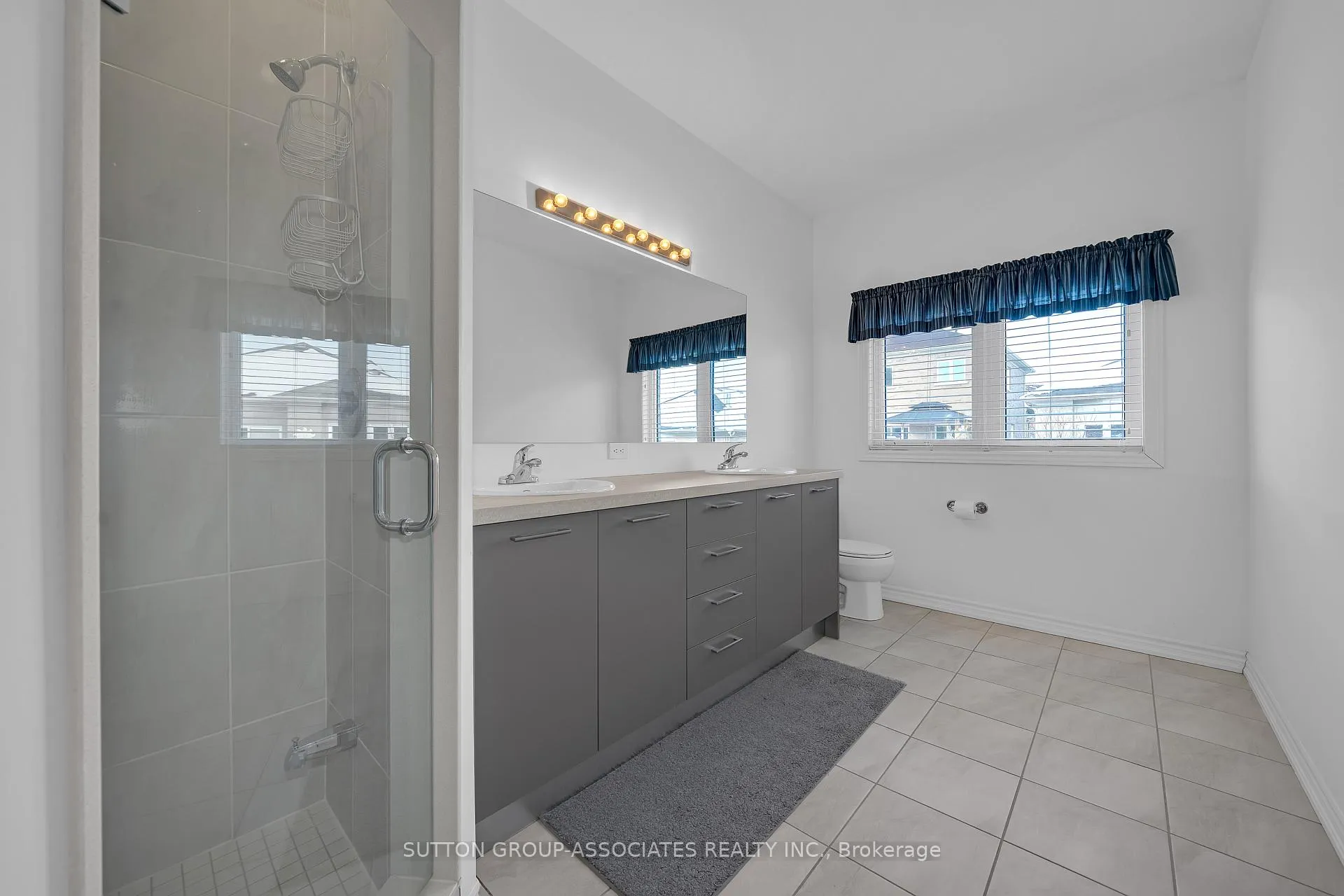 Photo 20 of 130 Lyle Drive, Clarington, Bowmanville — HOMEH