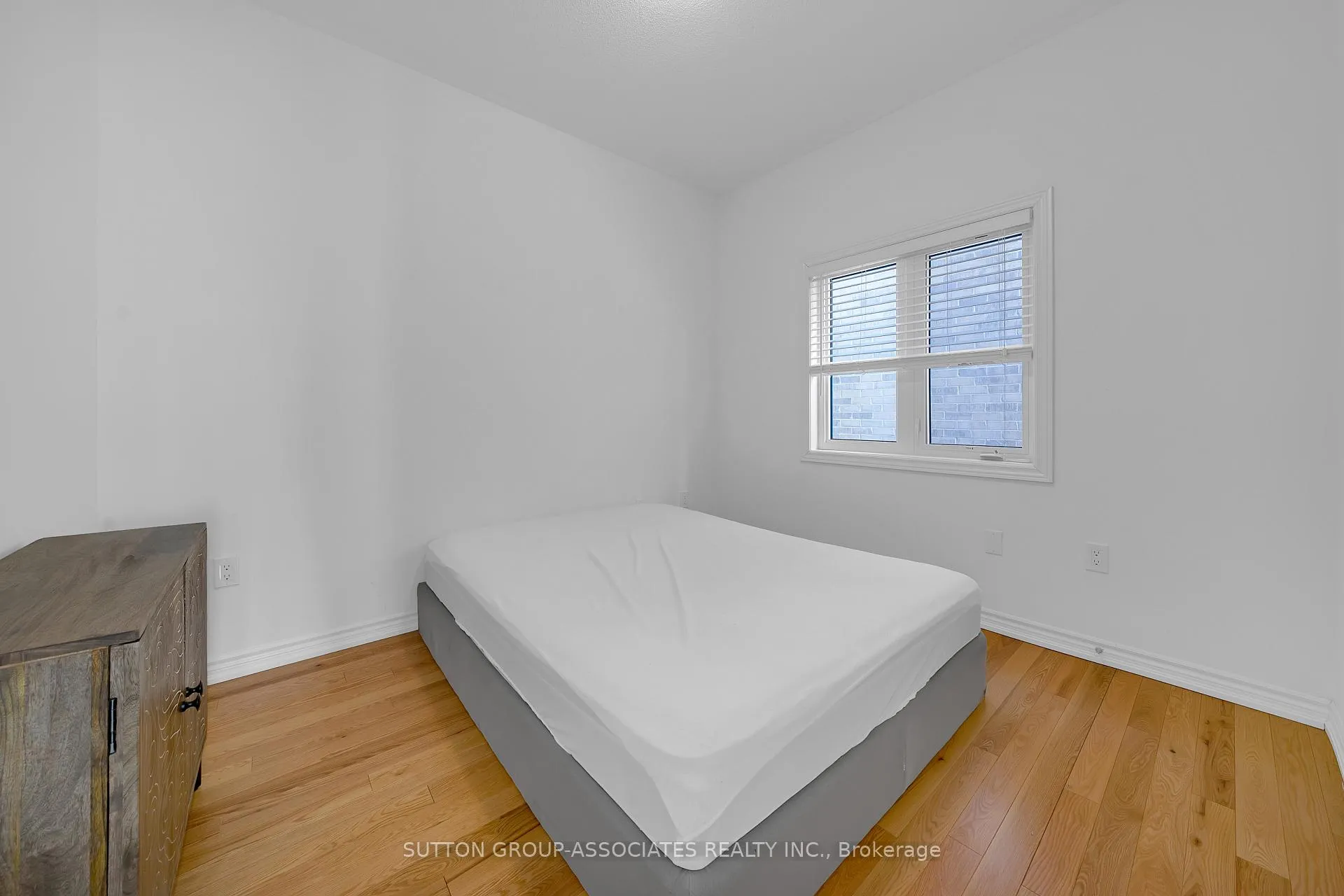 Photo 24 of 130 Lyle Drive, Clarington, Bowmanville — HOMEH