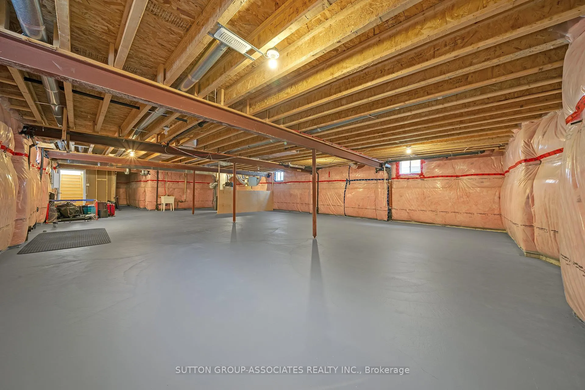 Photo 26 of 130 Lyle Drive, Clarington, Bowmanville — HOMEH