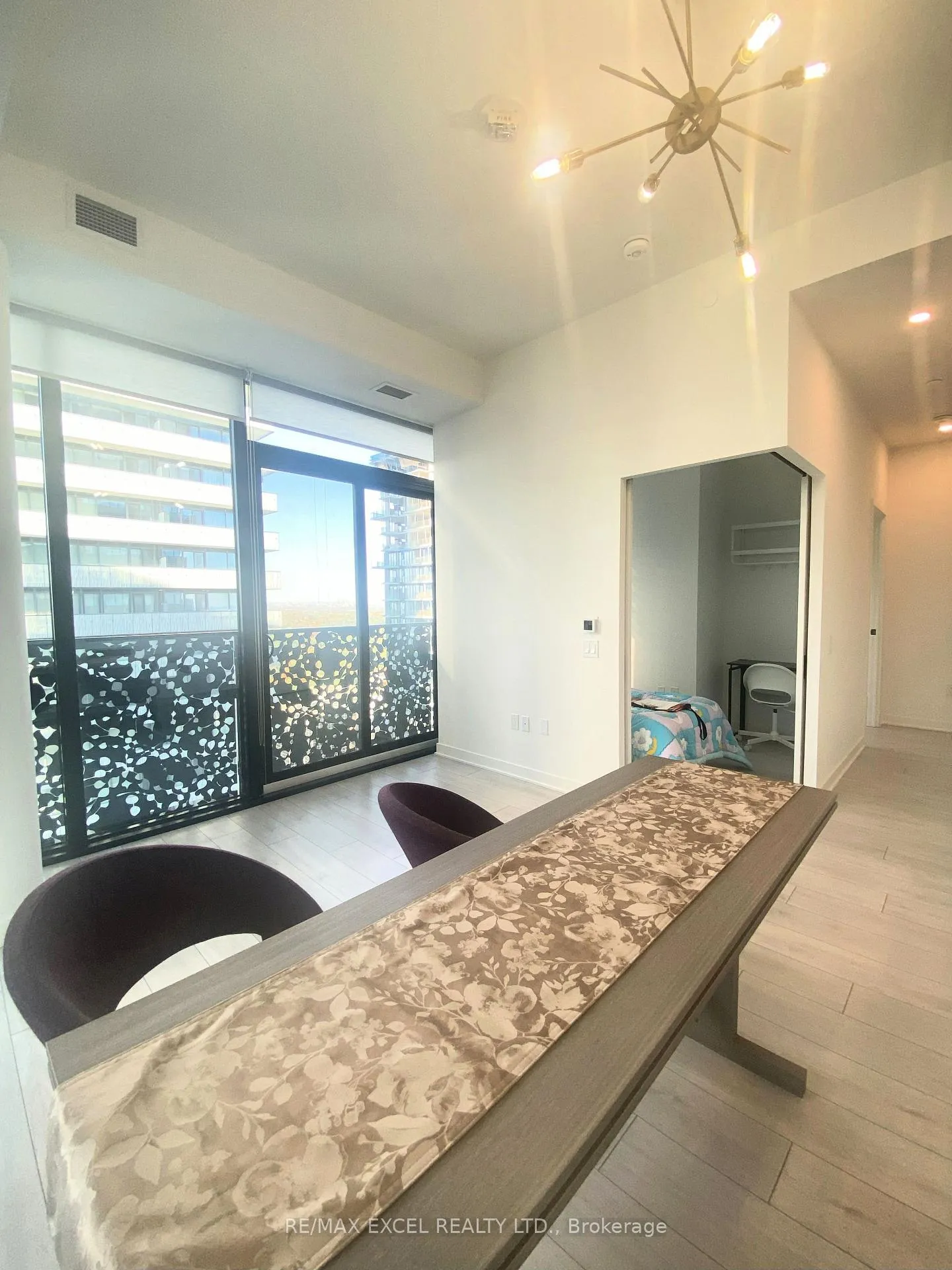 Photo 9 of Unit 3910, 55 Charles Street E, Toronto, Church-Yonge Corridor — HOMEH
