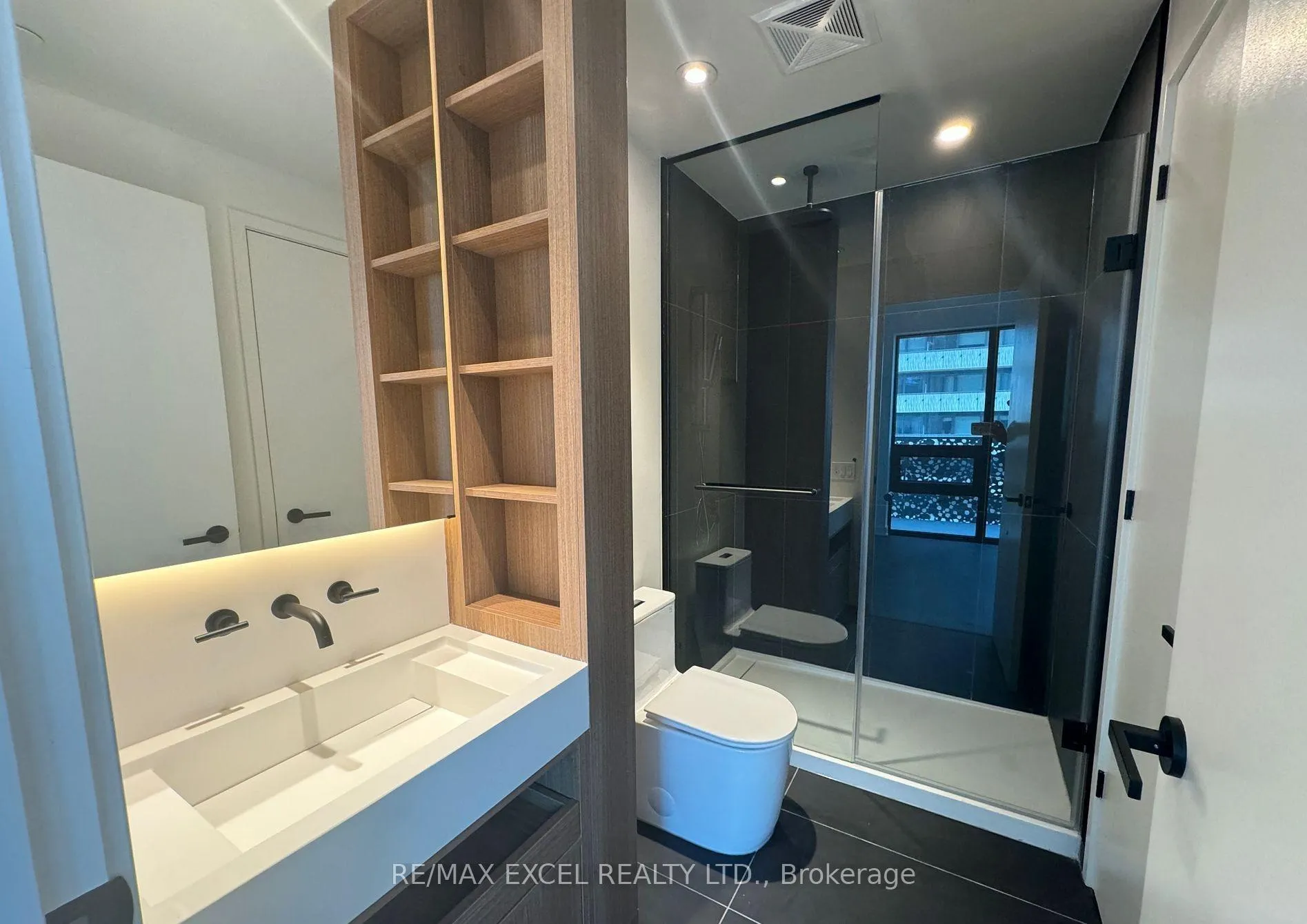 Photo 12 of Unit 3910, 55 Charles Street E, Toronto, Church-Yonge Corridor — HOMEH