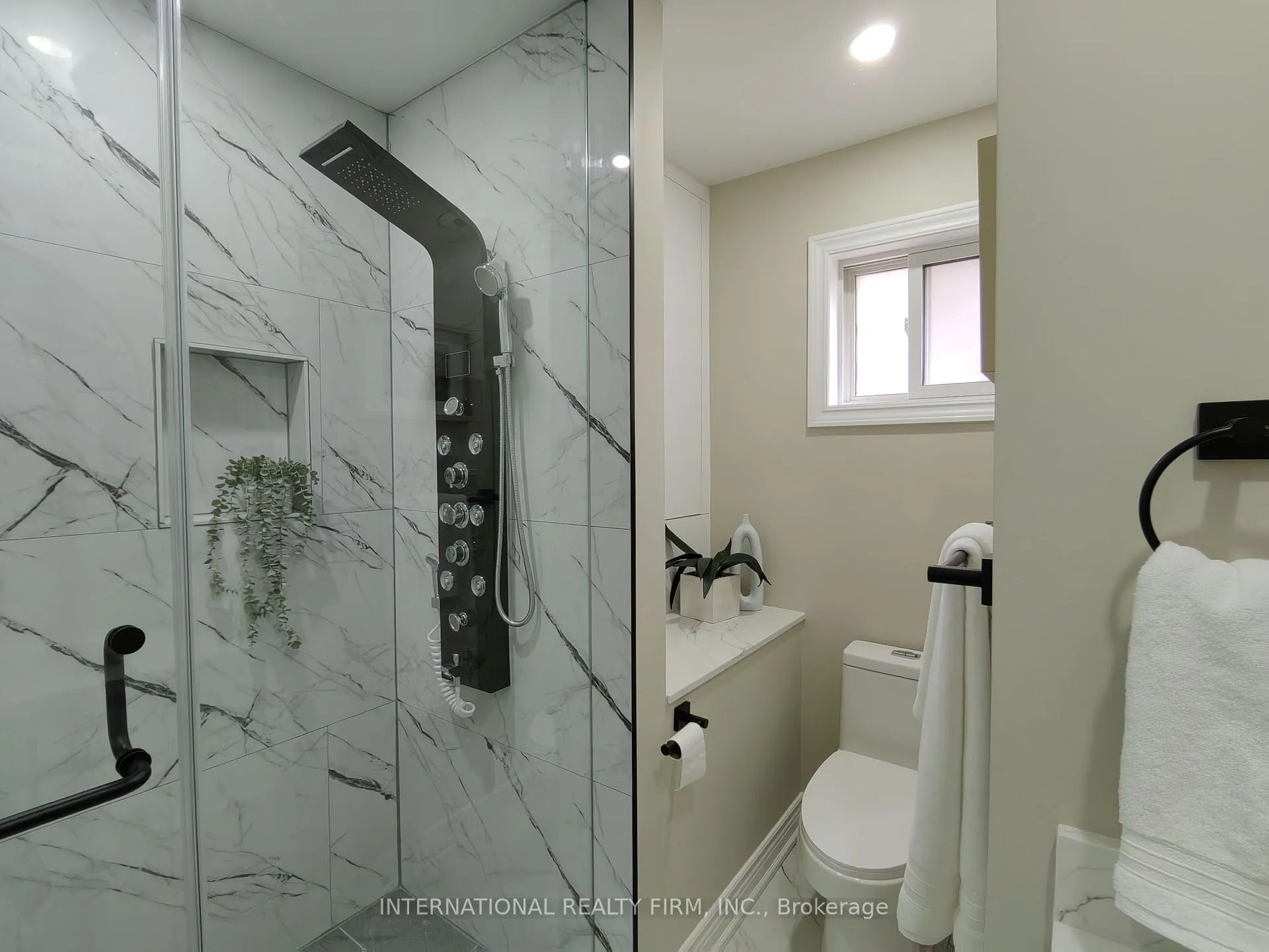 Photo 15 of 463 Rossland Road E, Oshawa, O'Neill — HOMEH