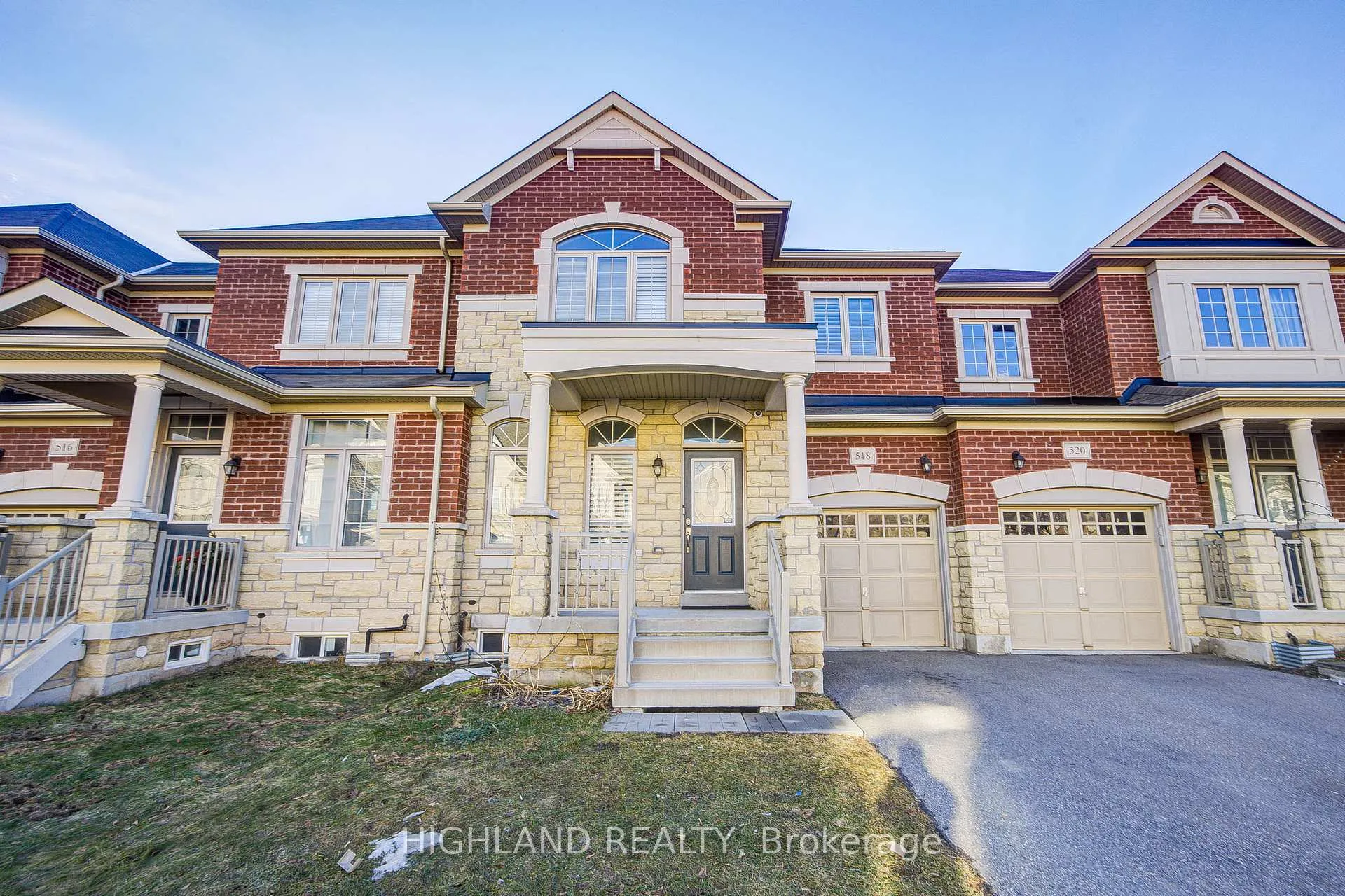 Front of 518 Terrace Way