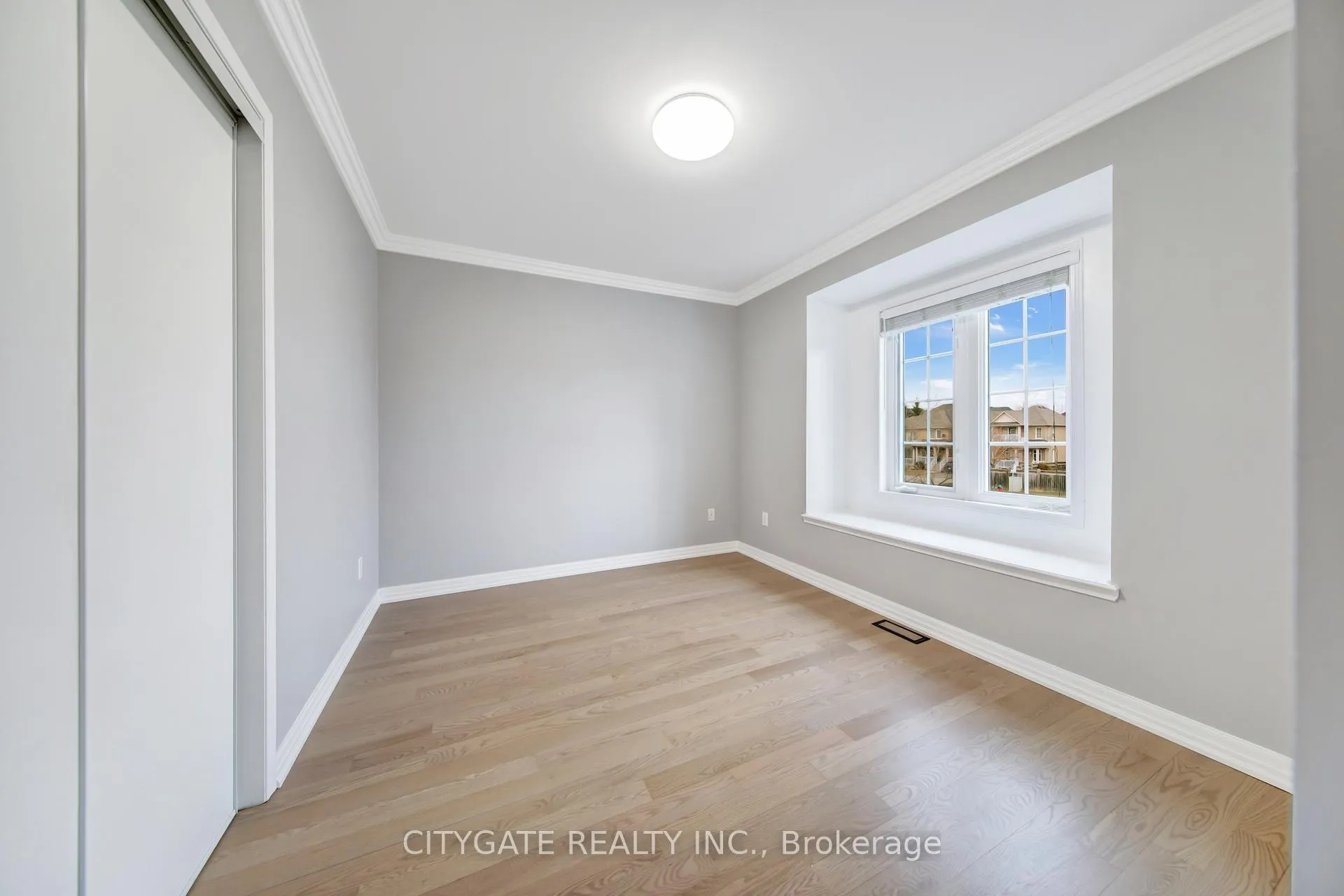 Photo 26 of 2388 Postmaster Drive, Oakville, Westmount — HOMEH