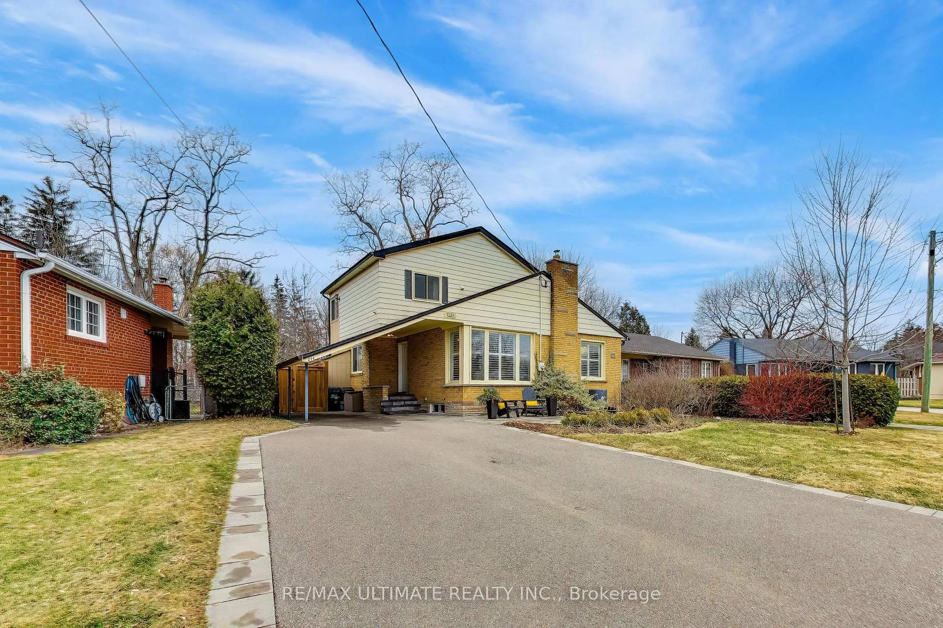 Photo 3 of 214 Riverplace Crescent, Milton, Old Milton — HOMEH