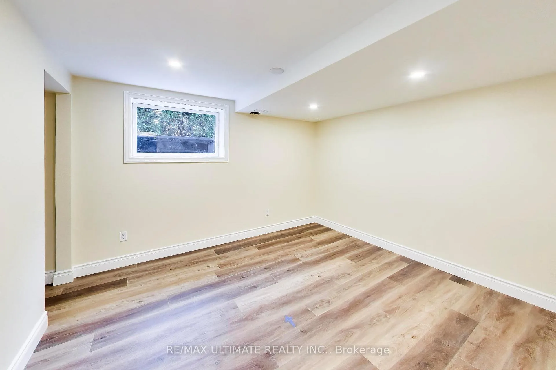Photo 28 of 214 Riverplace Crescent, Milton, Old Milton — HOMEH