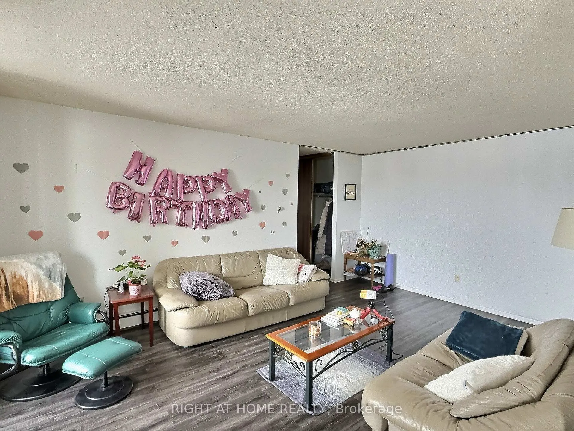 Photo 2 of Unit 10, 525 Parkside Dr, Waterloo — HOMEH