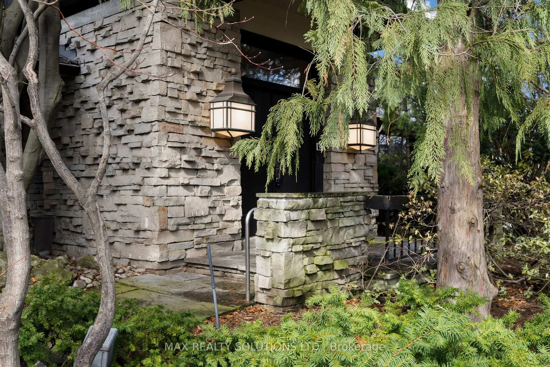 Photo 4 of 88 Bayview Rdge, North York, Bridle Path-Sunnybrook-York Mills — HOMEH