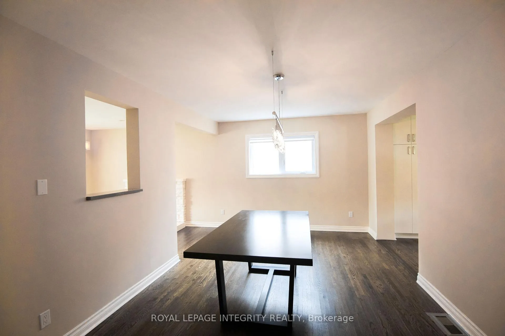 Photo 6 of 2550 Traverse Drive S, Ottawa, Brookfield Gardens — HOMEH