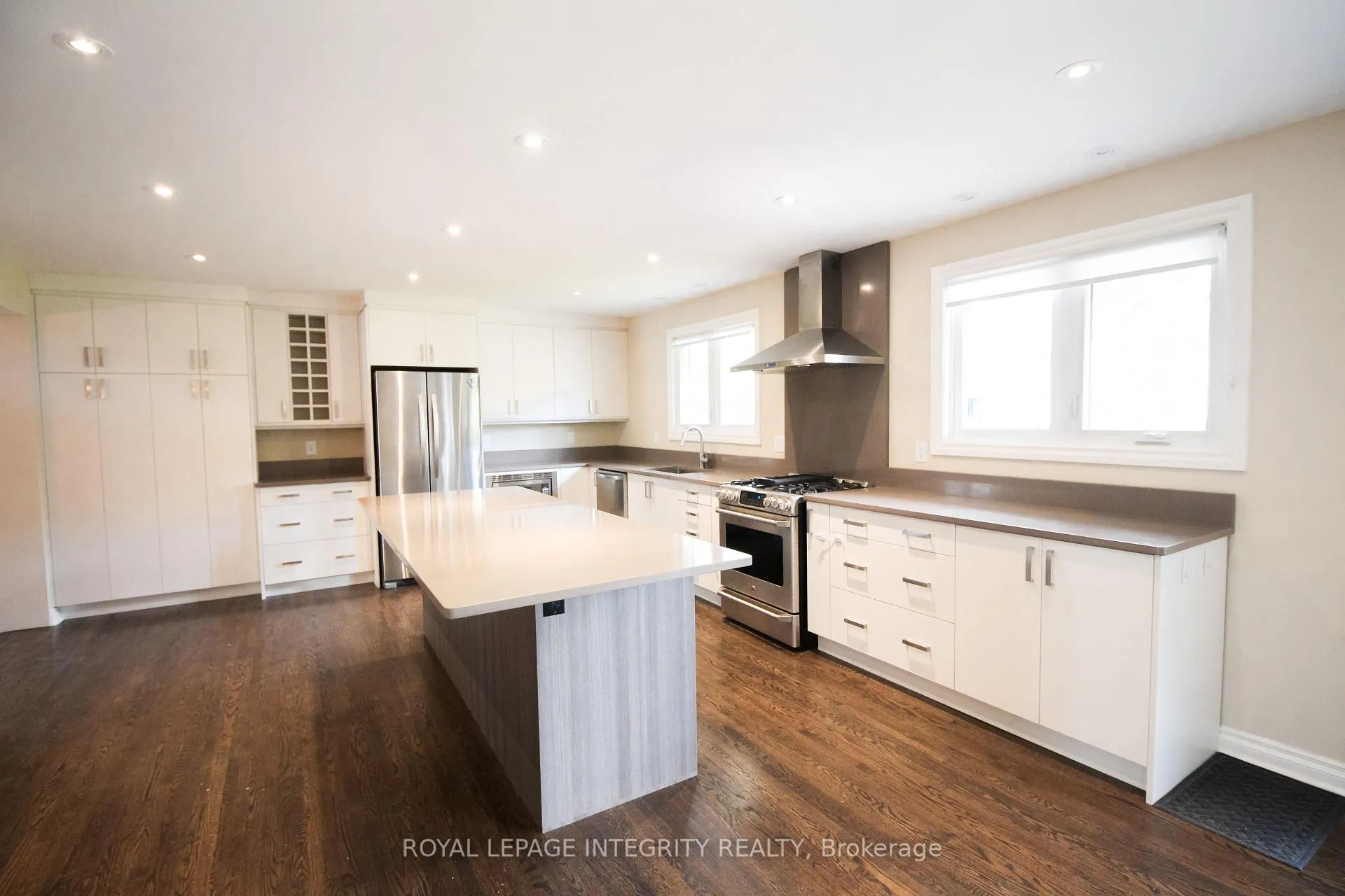 Photo 9 of 2550 Traverse Drive S, Ottawa, Brookfield Gardens — HOMEH