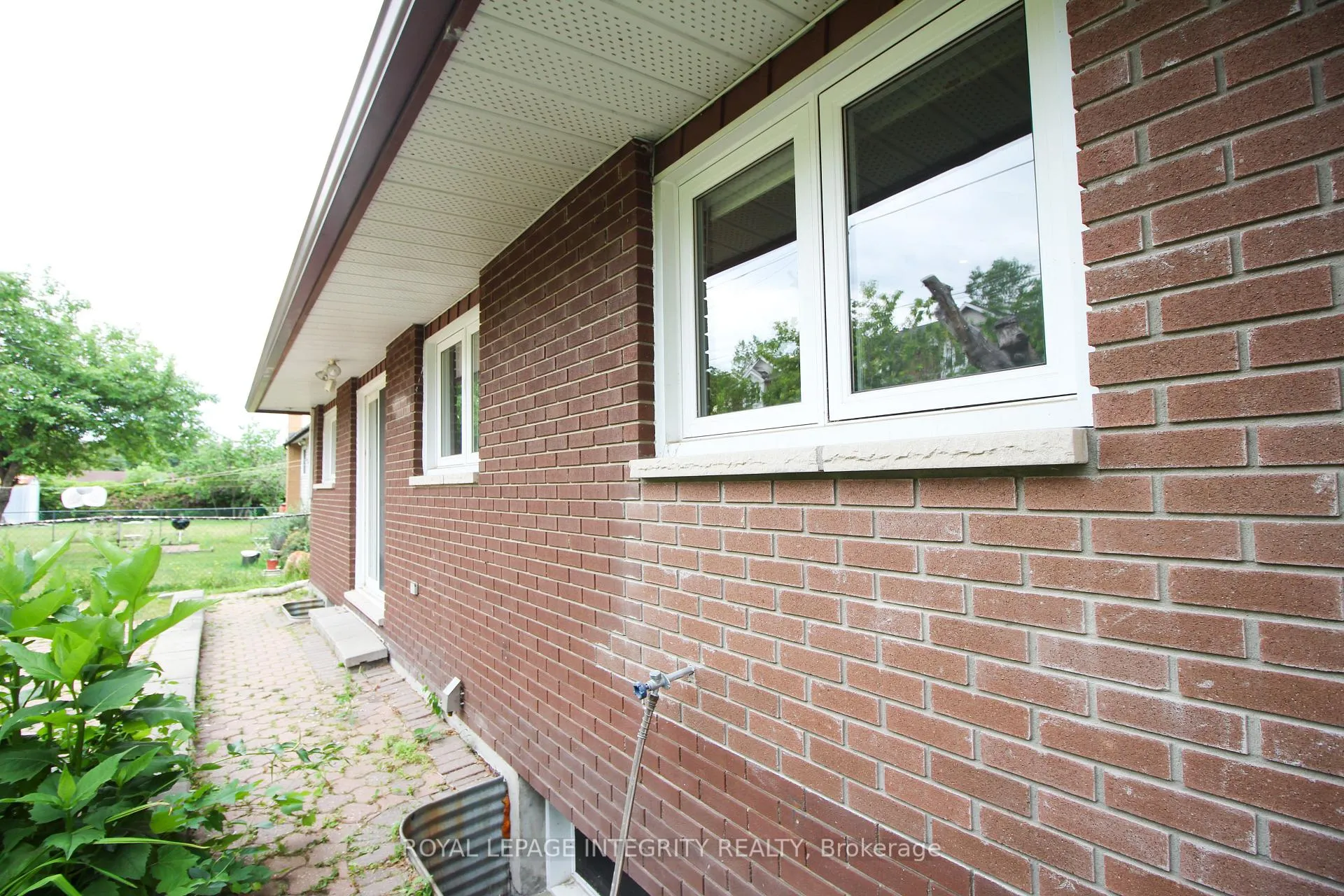 Photo 16 of 2550 Traverse Drive S, Ottawa, Brookfield Gardens — HOMEH