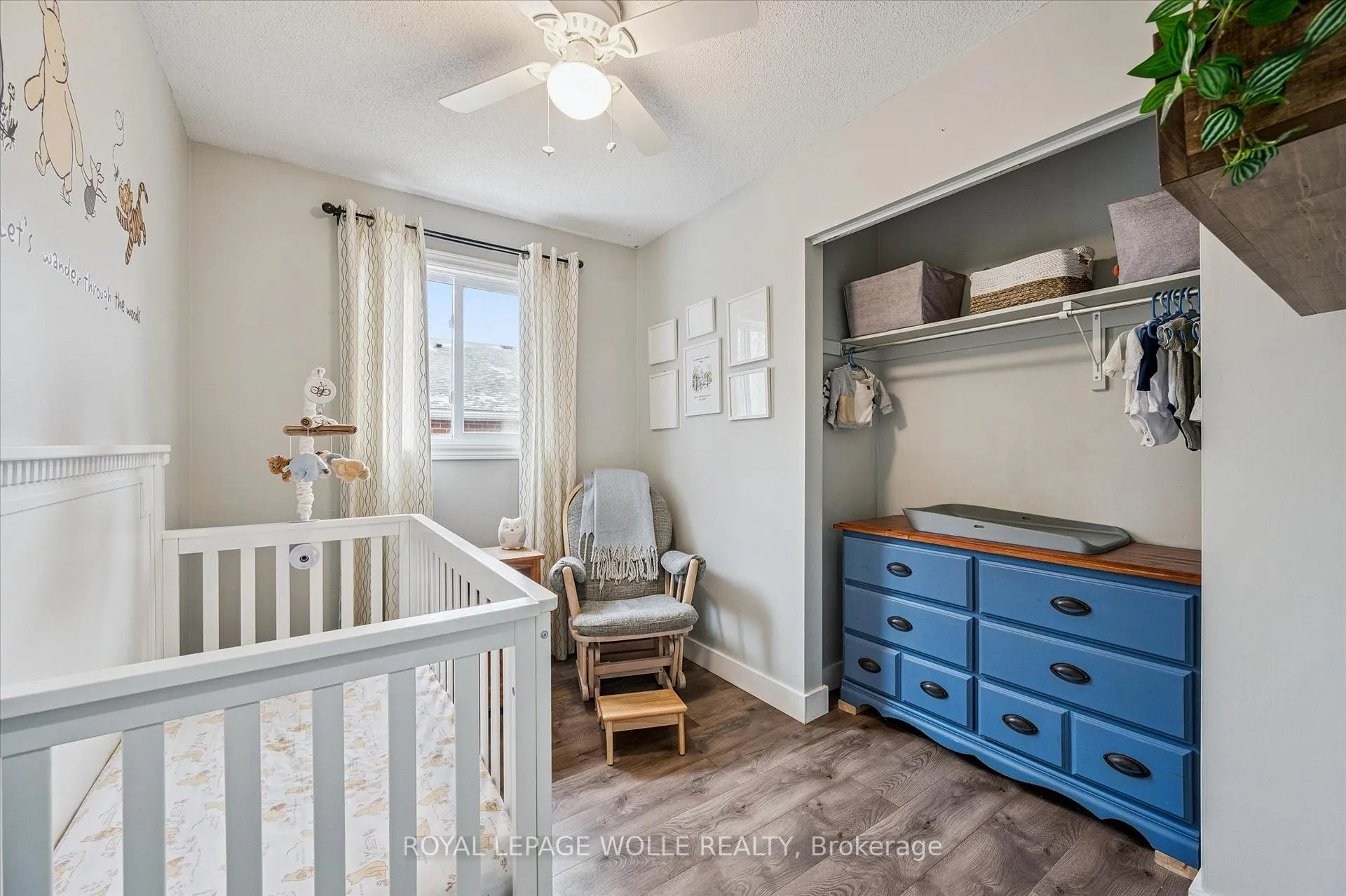 Photo 17 of 20 Ivy Crescent, Brant, Paris — HOMEH