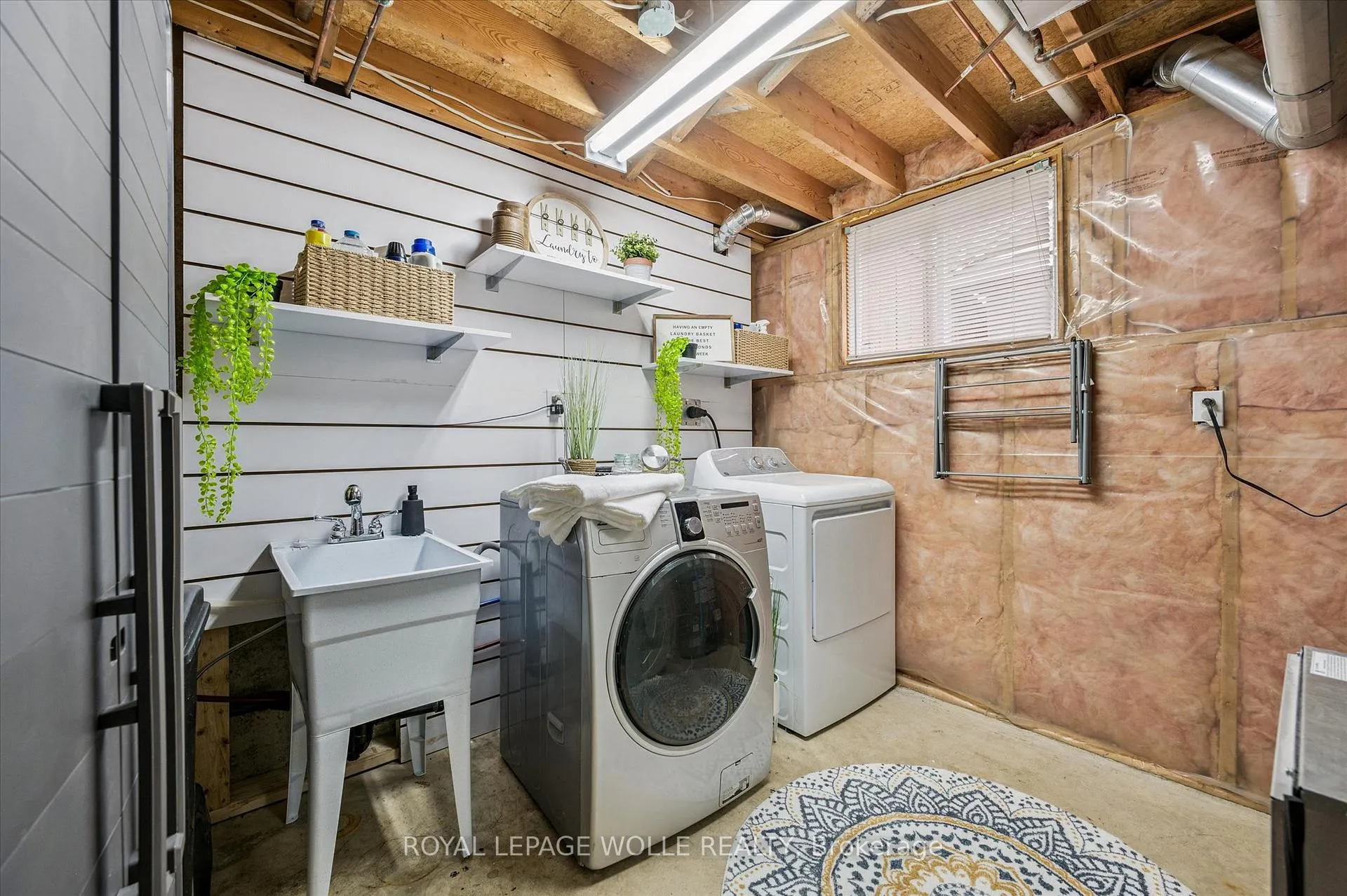 Photo 27 of 20 Ivy Crescent, Brant, Paris — HOMEH