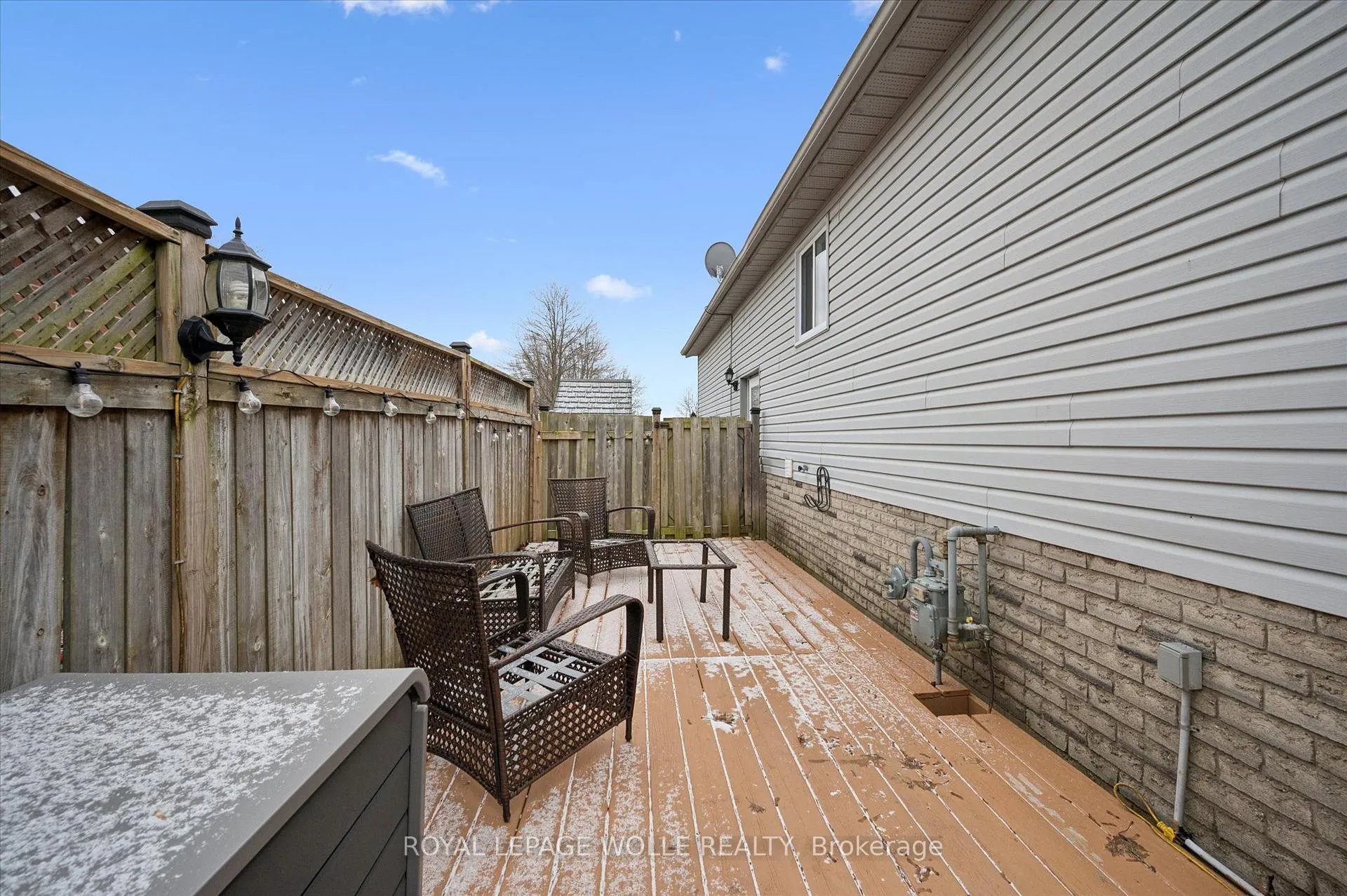 Photo 29 of 20 Ivy Crescent, Brant, Paris — HOMEH