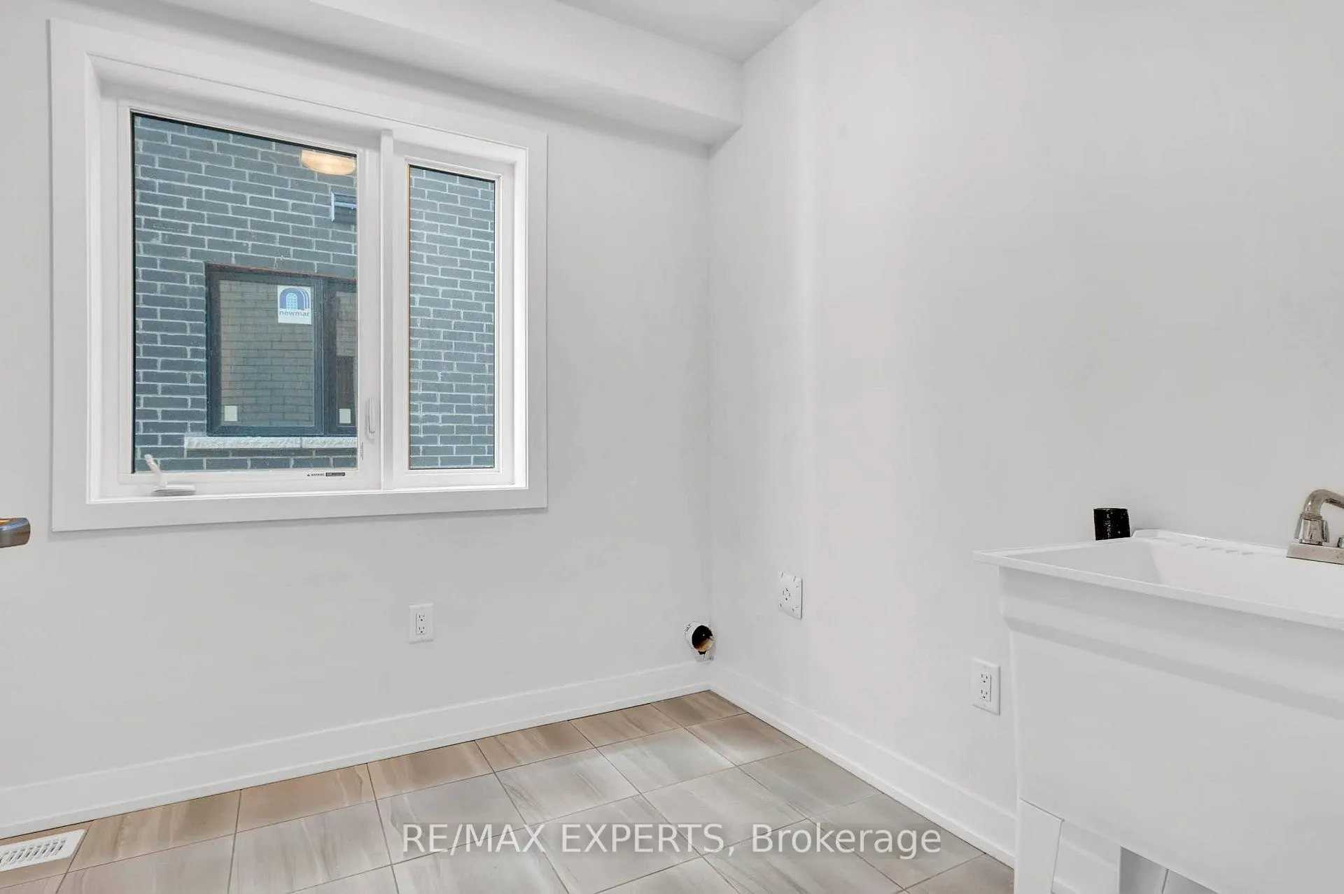 Photo 4 of 1804 Donald cousens Parkway, Markham, Cornell — HOMEH