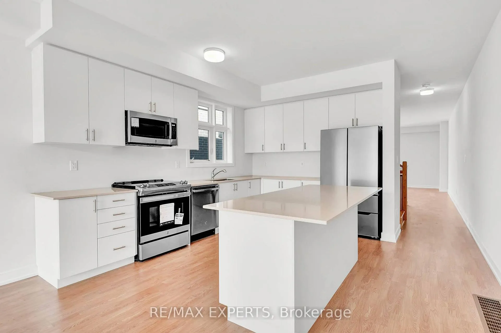 Photo 12 of 1804 Donald cousens Parkway, Markham, Cornell — HOMEH