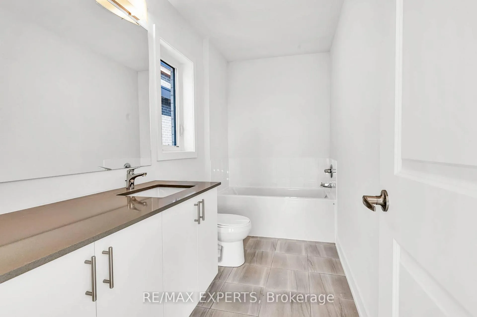 Photo 18 of 1804 Donald cousens Parkway, Markham, Cornell — HOMEH
