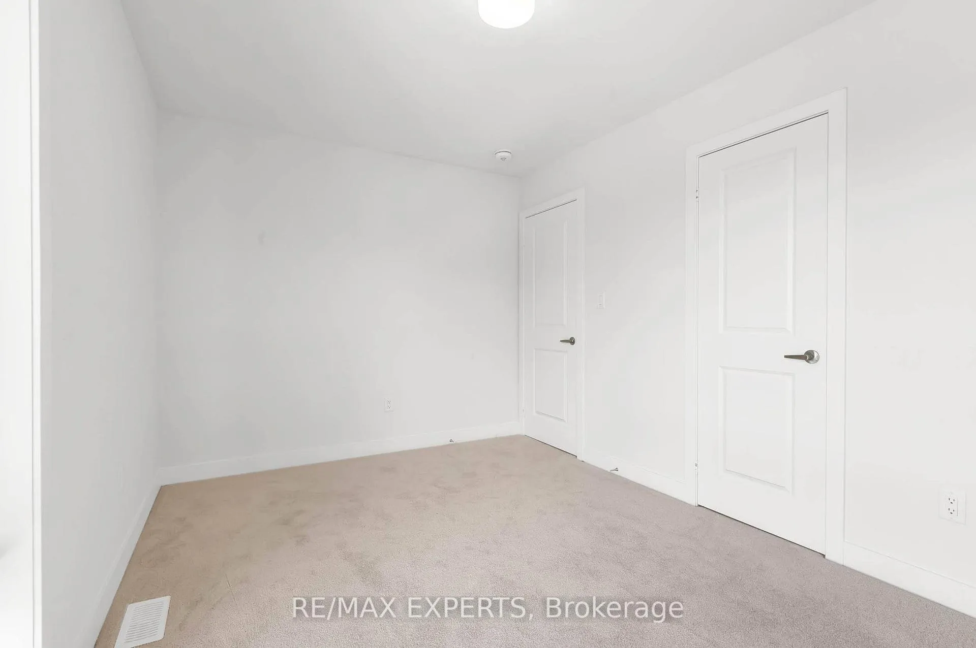 Photo 21 of 1804 Donald cousens Parkway, Markham, Cornell — HOMEH