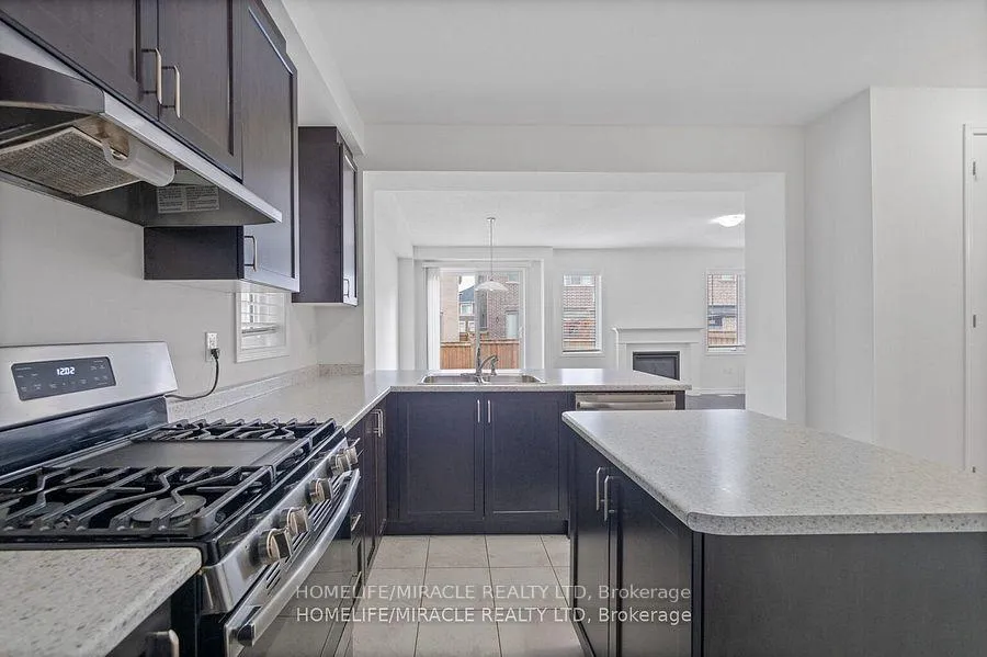 Photo 5 of 569 Fir Court, Milton, Cobban — HOMEH