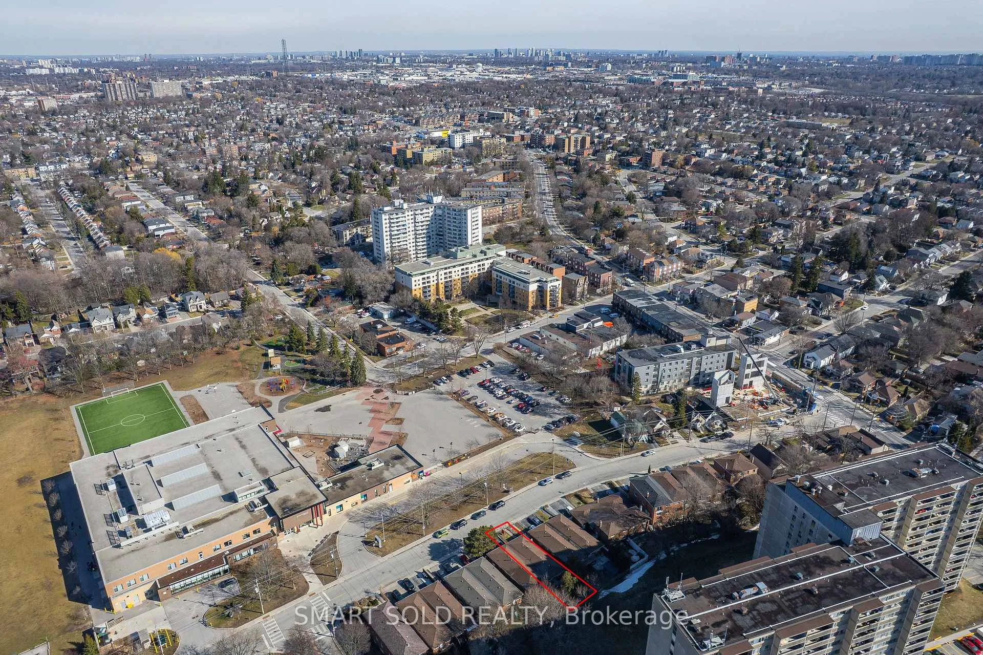 Photo 11 of 59 Chapman Avenue, Toronto, O'Connor-Parkview — HOMEH