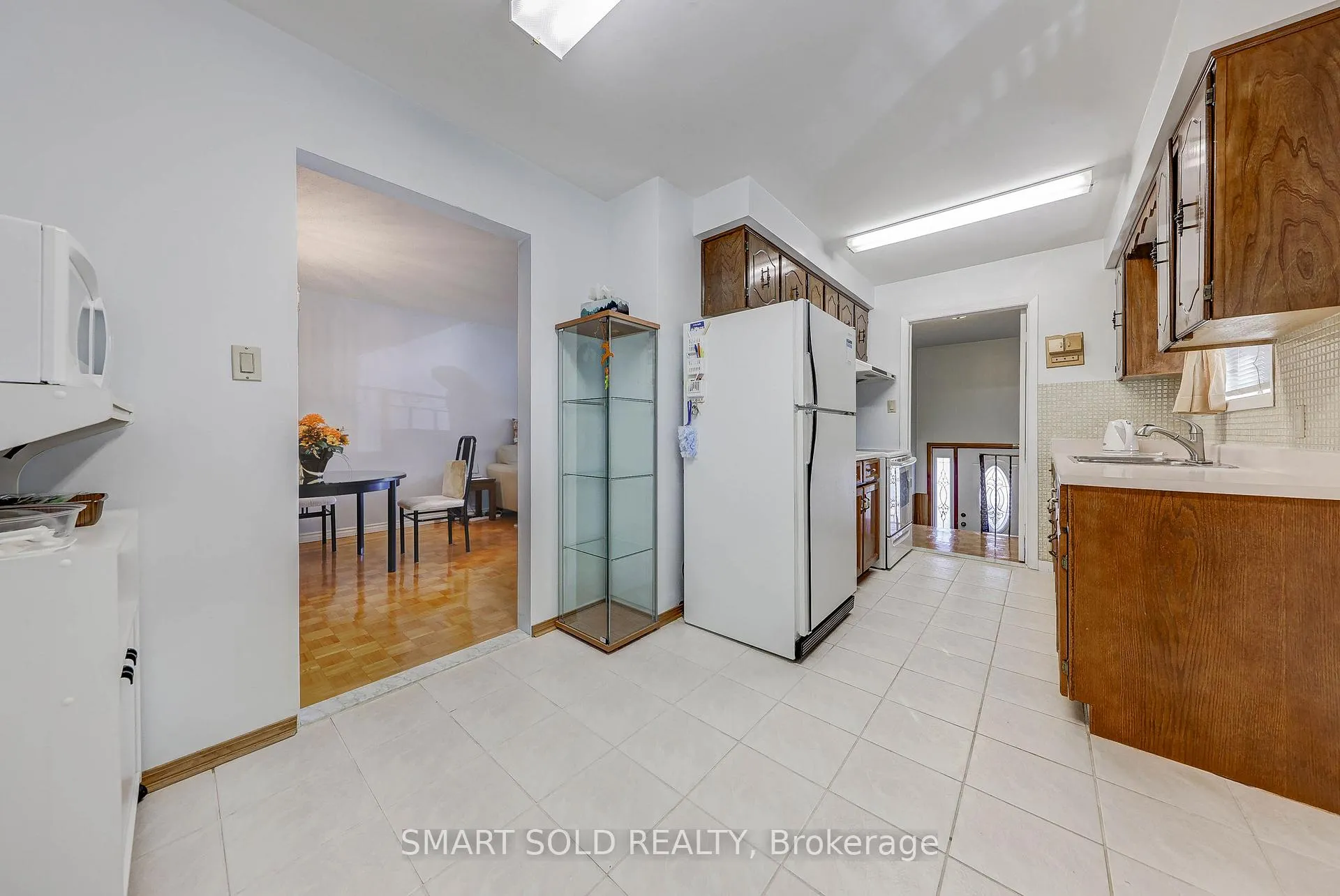 Photo 31 of 59 Chapman Avenue, Toronto, O'Connor-Parkview — HOMEH