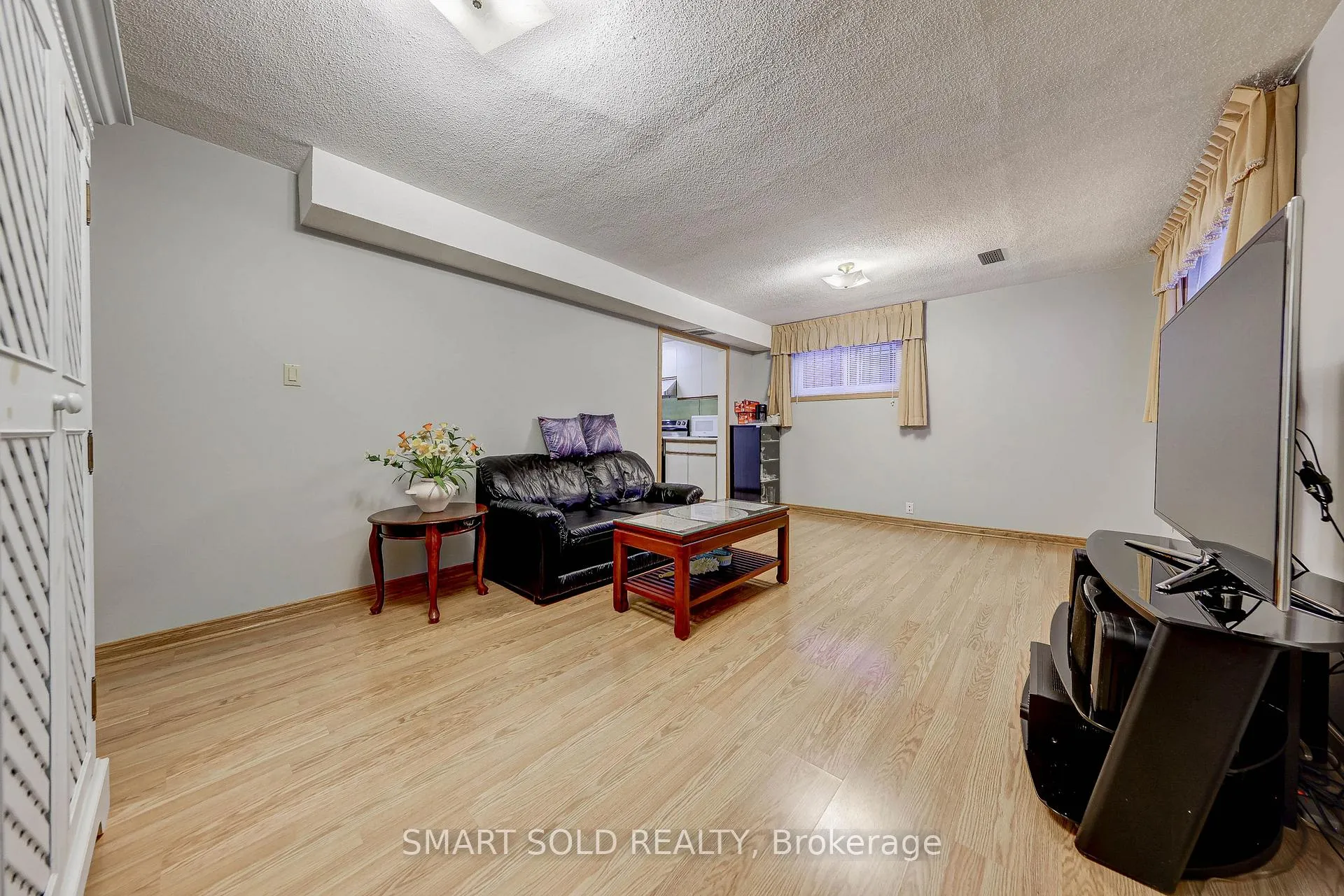 Photo 42 of 59 Chapman Avenue, Toronto, O'Connor-Parkview — HOMEH