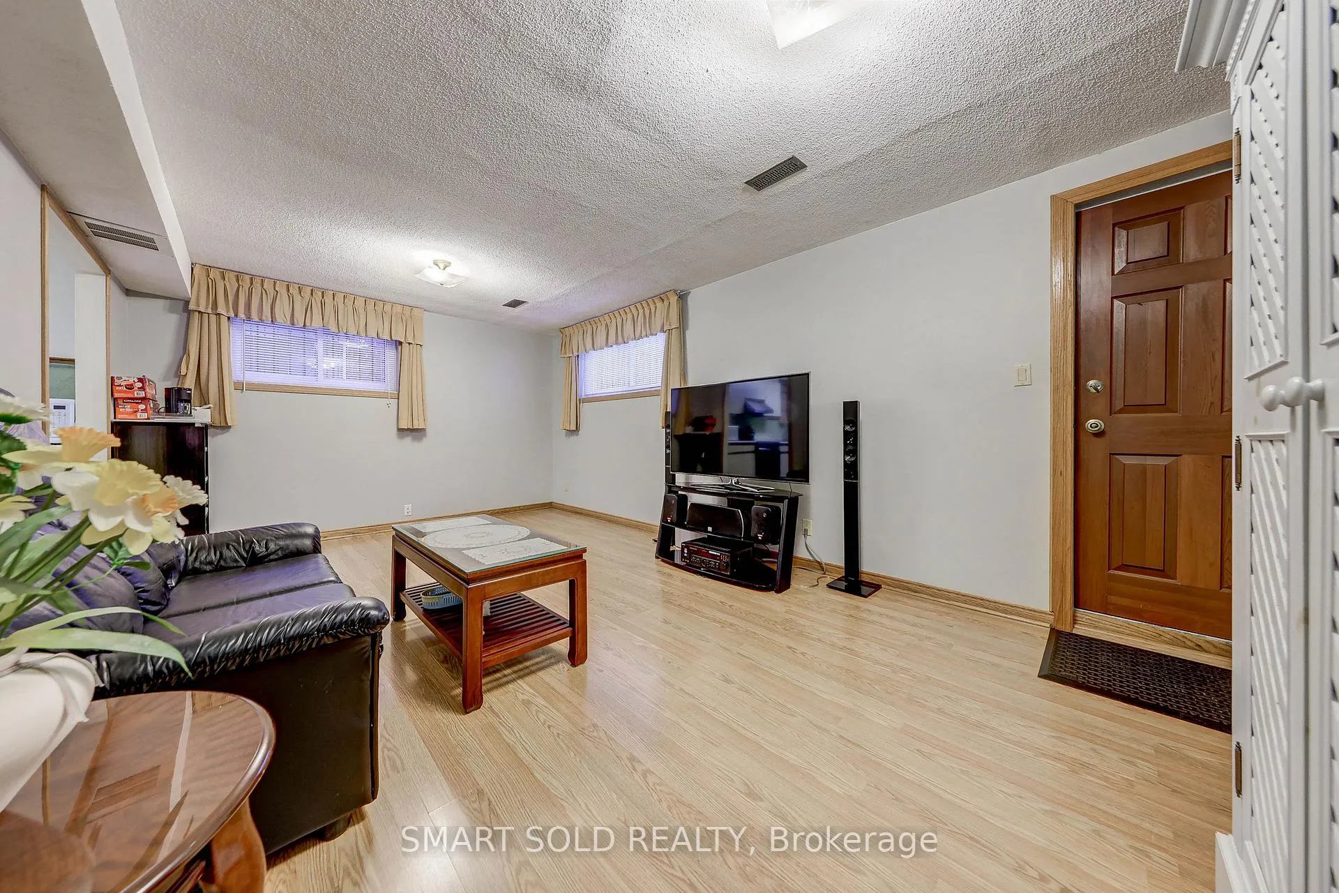 Photo 43 of 59 Chapman Avenue, Toronto, O'Connor-Parkview — HOMEH
