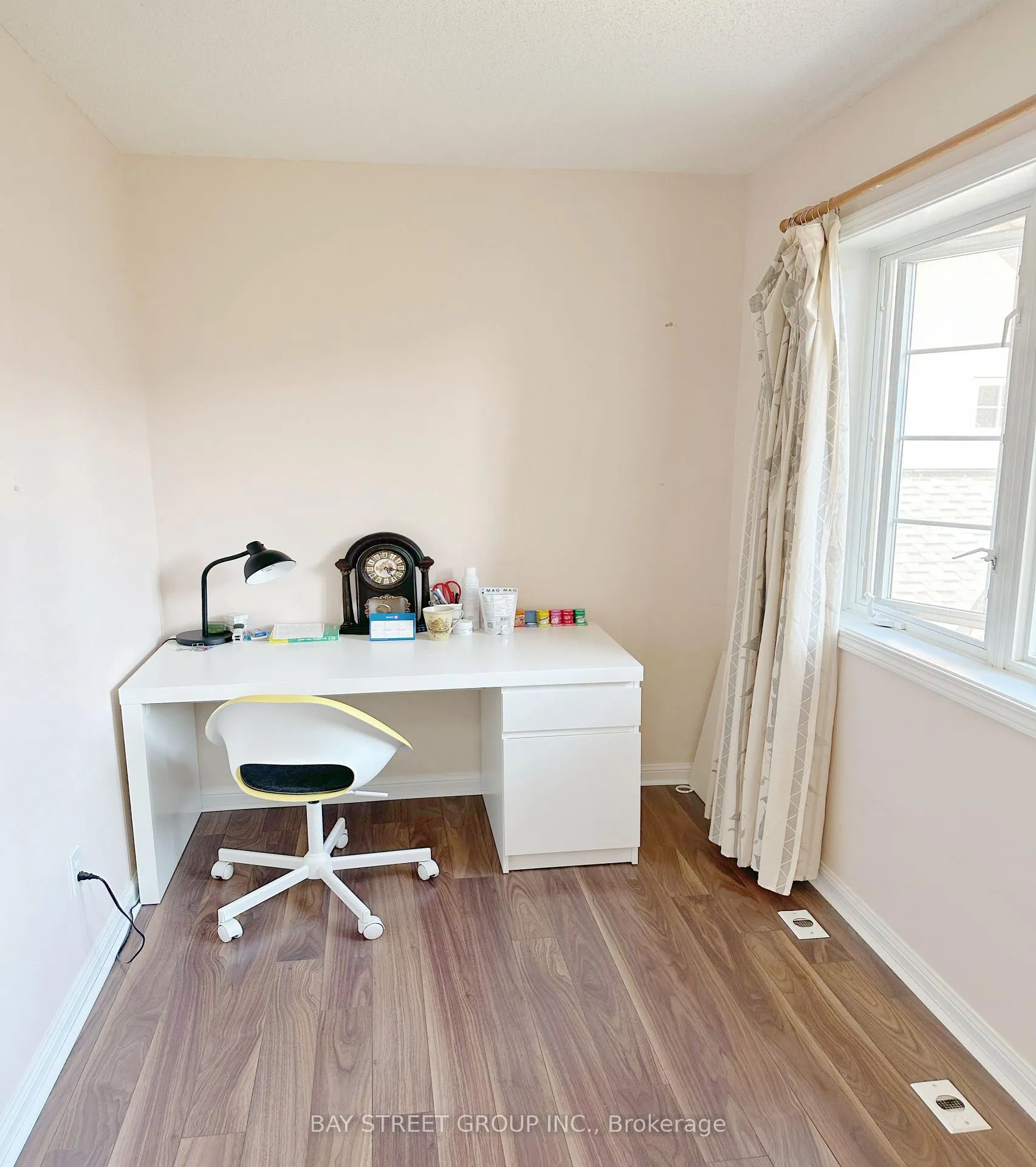 Photo 4 of Unit 17, 1 Alpen Way, Markham, Unionville — HOMEH