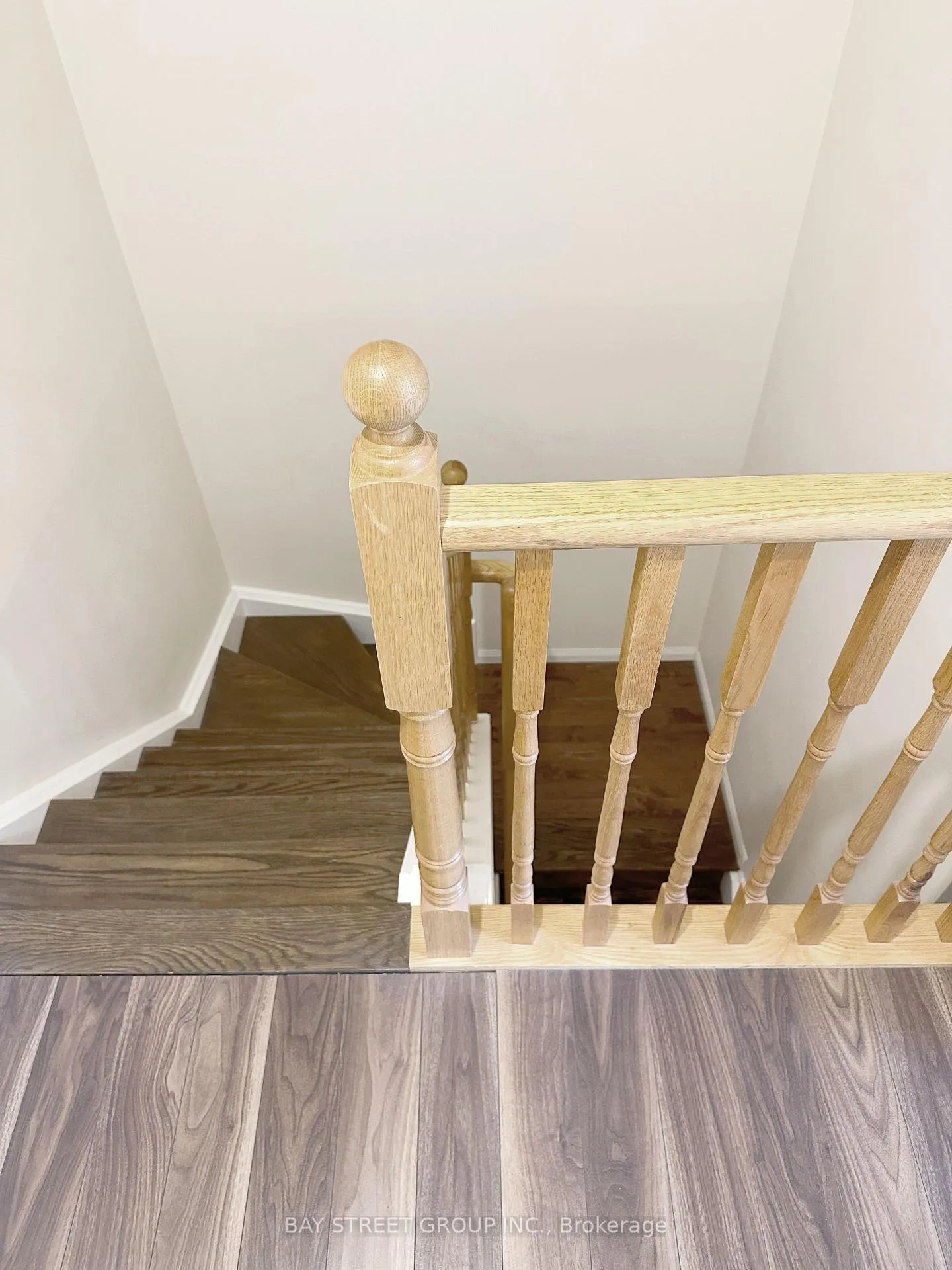 Photo 10 of Unit 17, 1 Alpen Way, Markham, Unionville — HOMEH