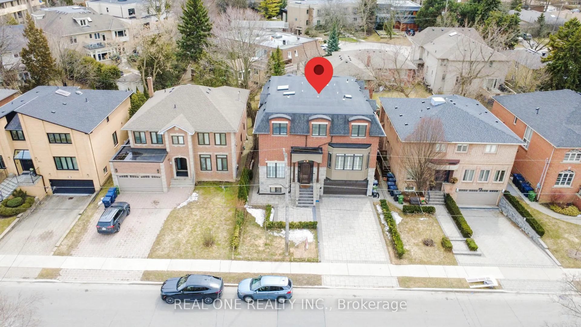Photo 2 of 85 Dell Park Avenue, Toronto, Englemount-Lawrence — HOMEH