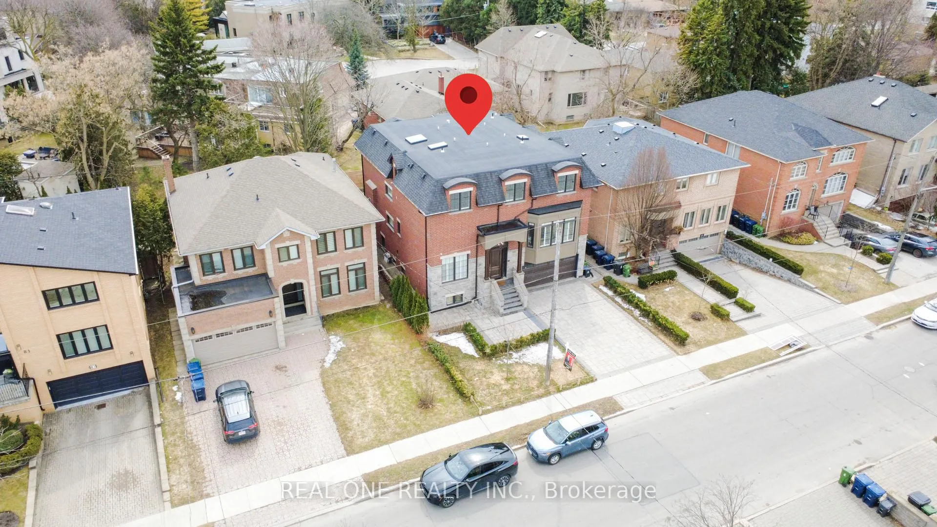 Photo 3 of 85 Dell Park Avenue, Toronto, Englemount-Lawrence — HOMEH