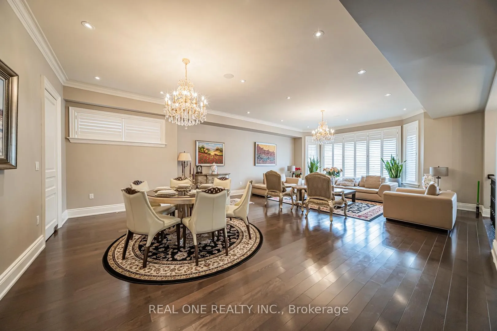 Photo 11 of 85 Dell Park Avenue, Toronto, Englemount-Lawrence — HOMEH