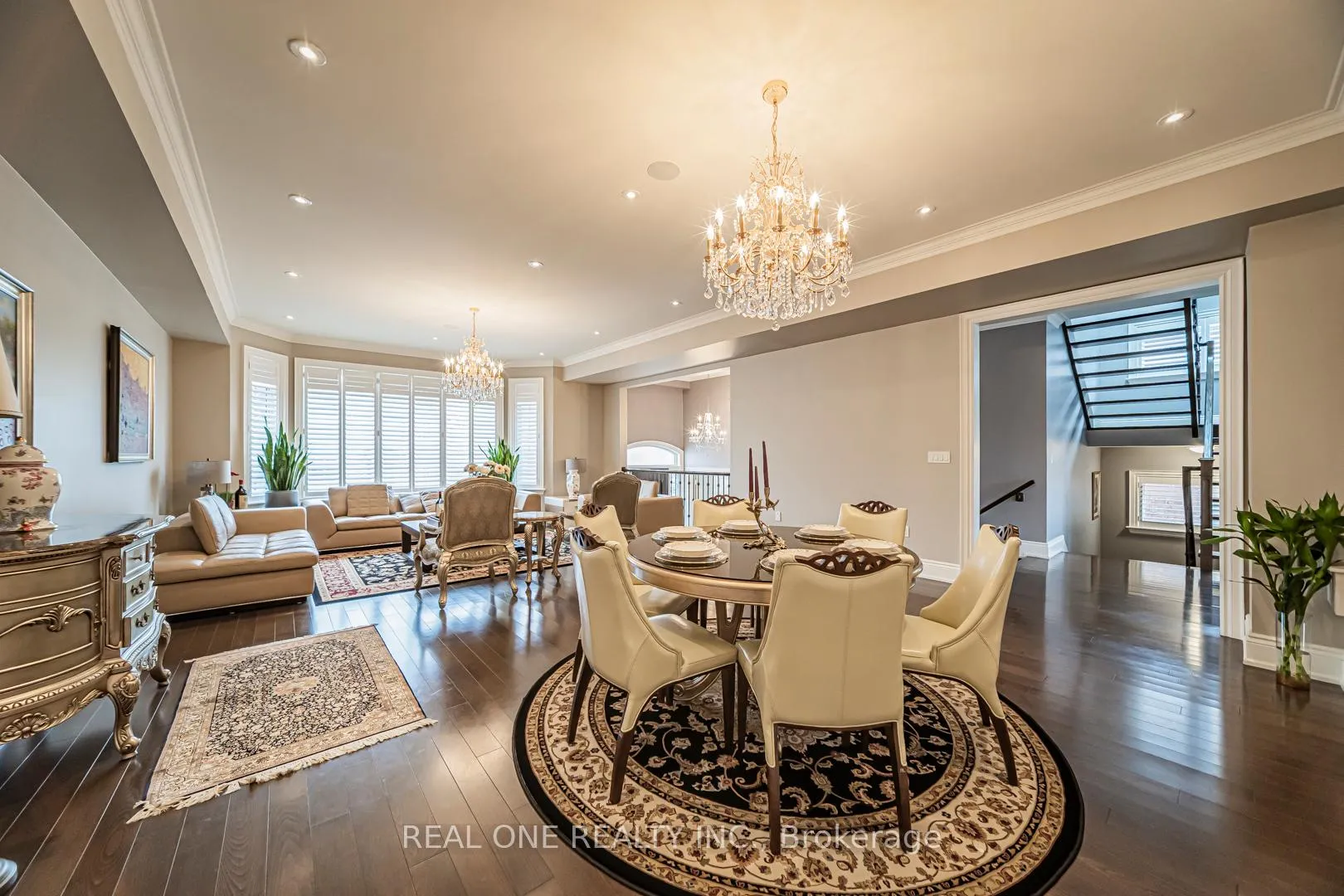 Photo 15 of 85 Dell Park Avenue, Toronto, Englemount-Lawrence — HOMEH